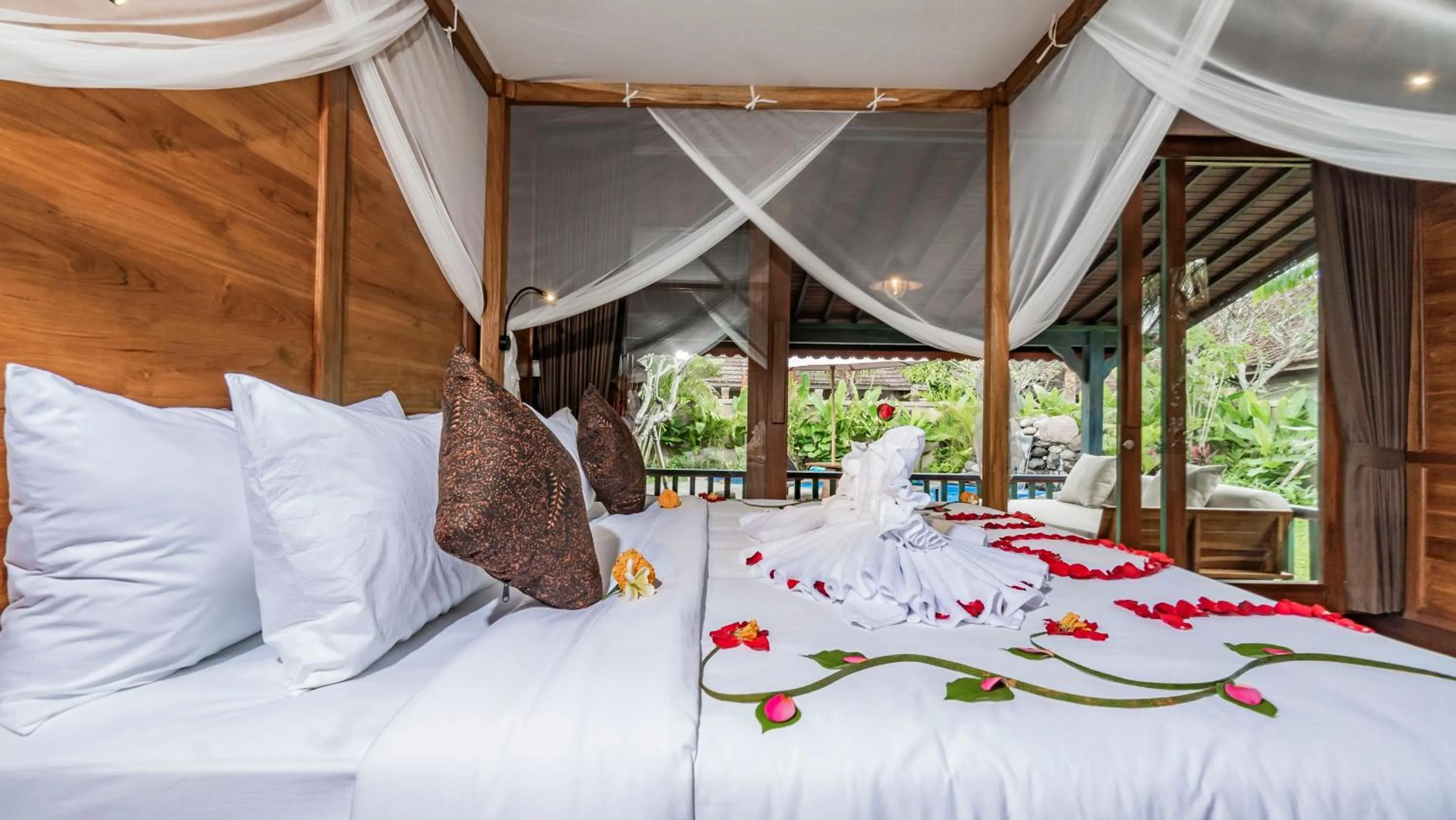 Bed in The Puspa Villa