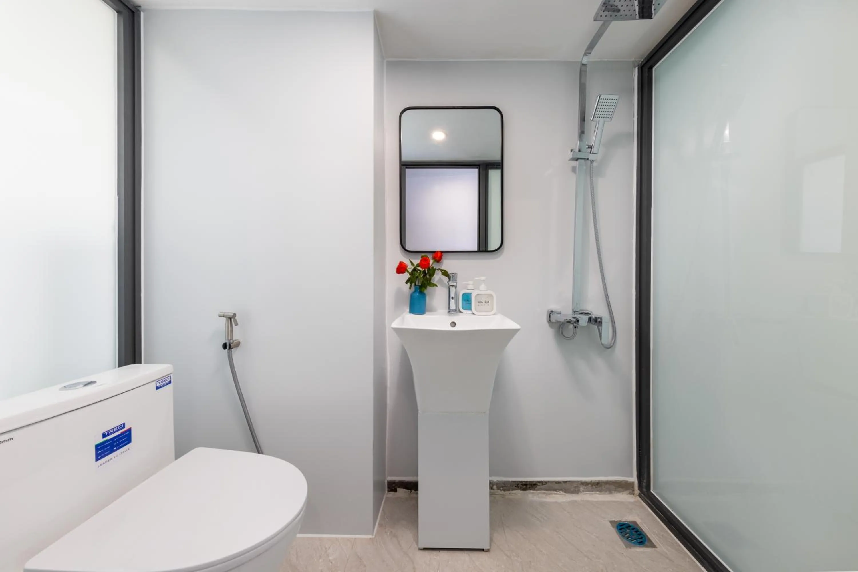 Toilet in Hanoi Center View Hotel and Spa