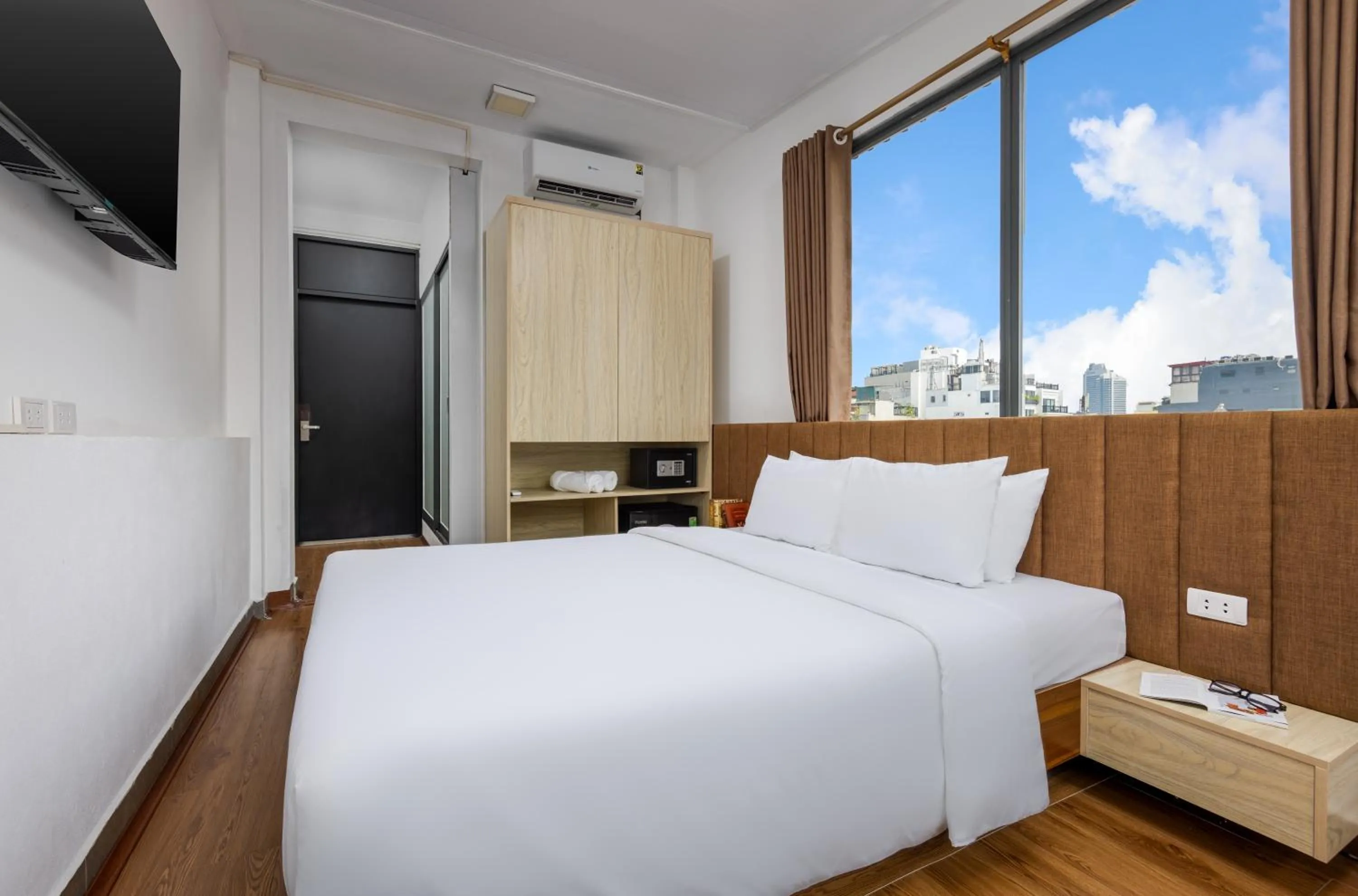 Bed in Hanoi Center View Hotel and Spa