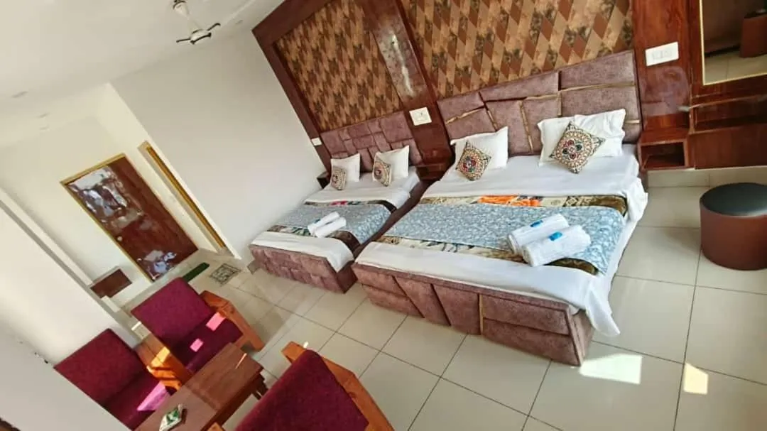 Bed in Gulmarg GS Residency Hotel