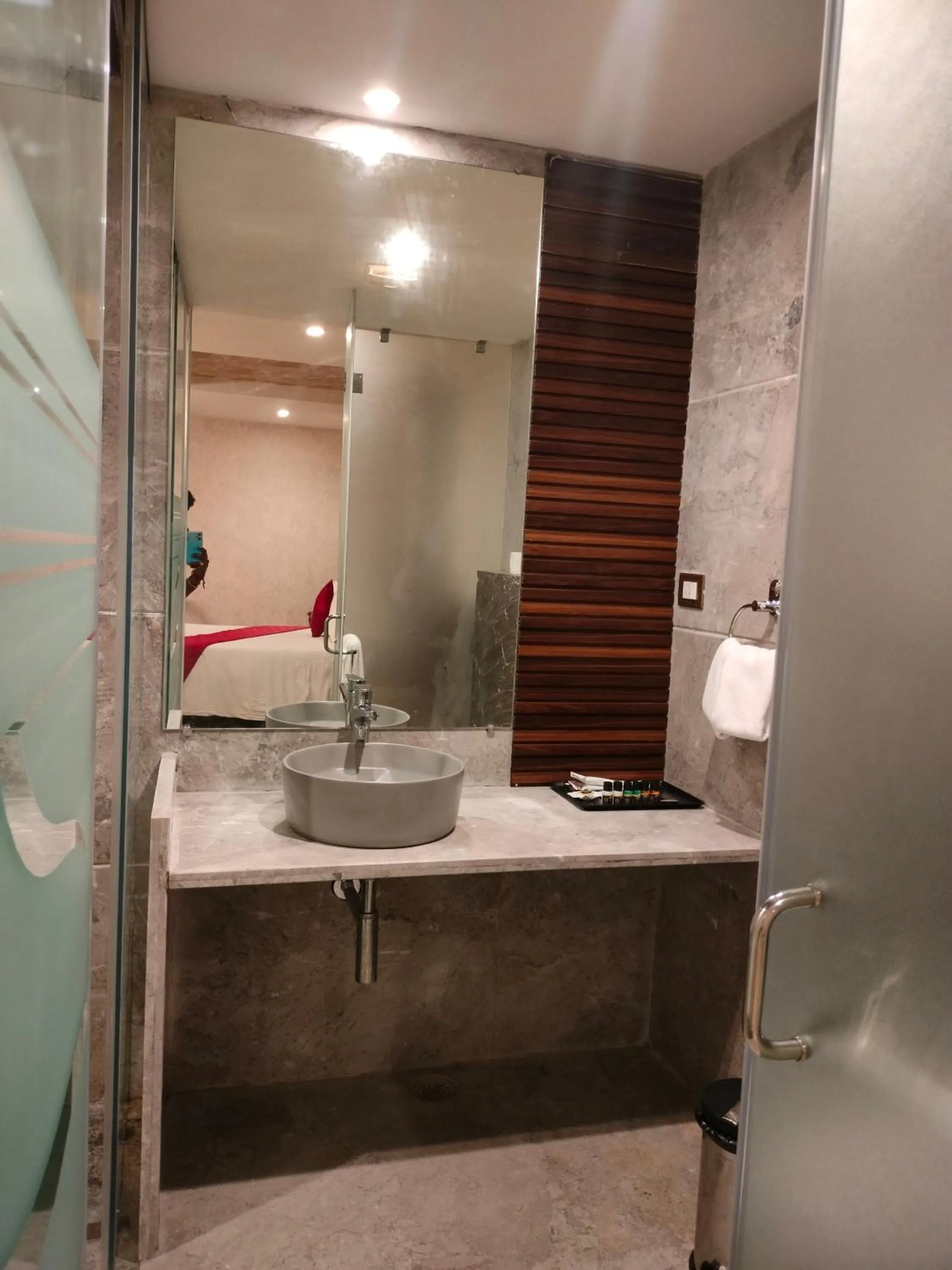 Bathroom in Sathyam Grand Resorts, Sriperumbudur