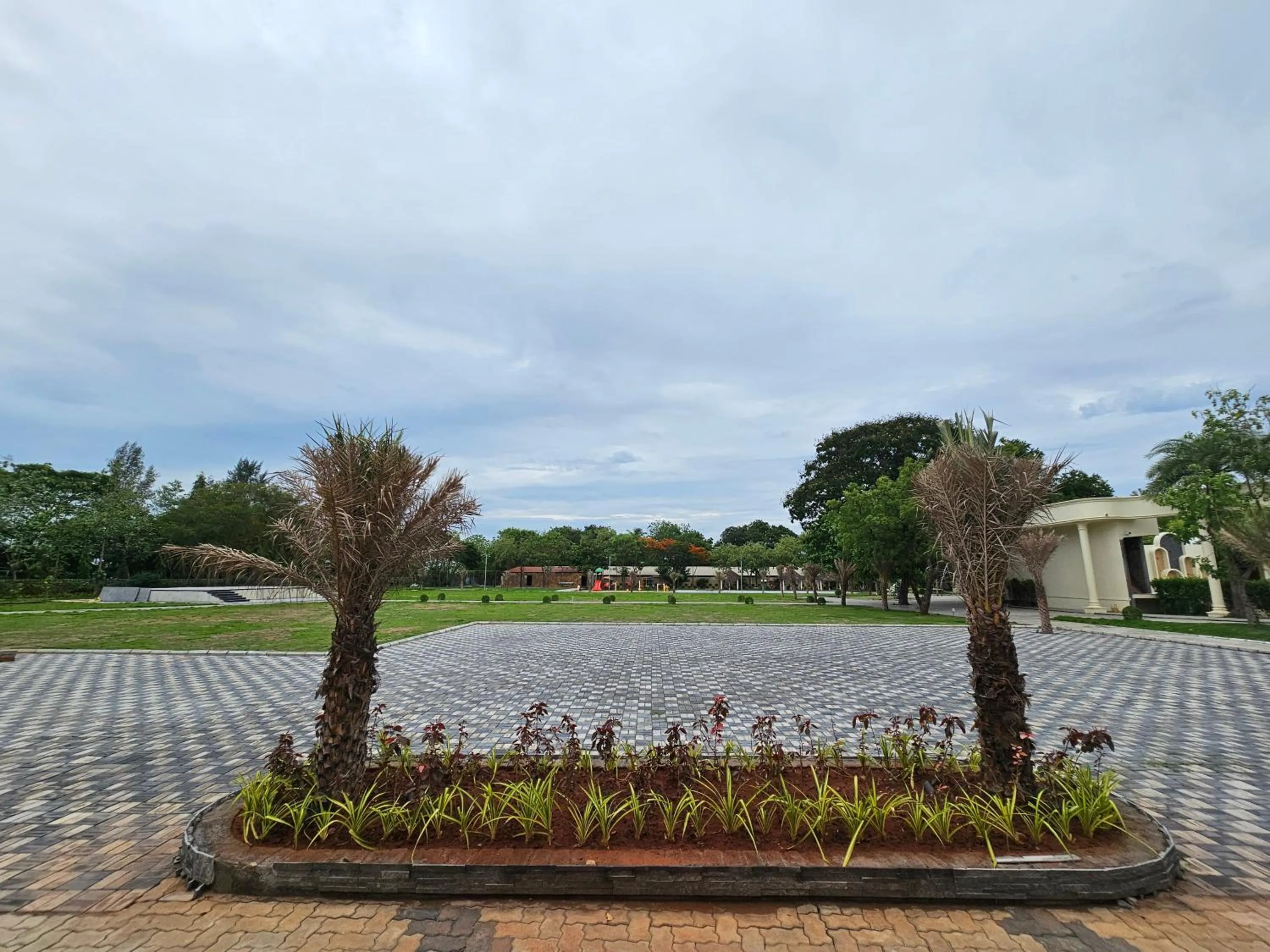 Garden view in Sathyam Grand Resorts, Sriperumbudur