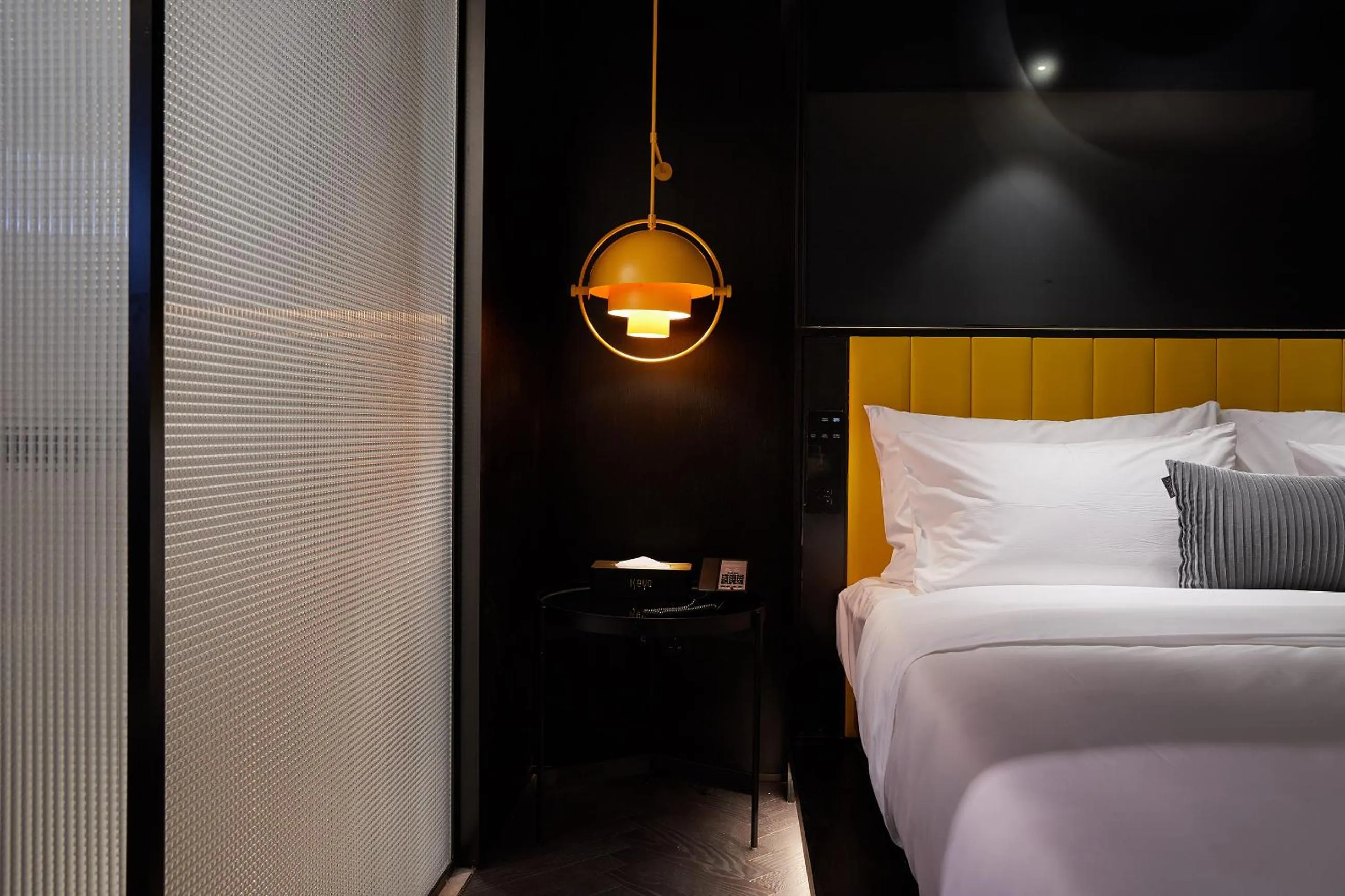Decorative detail, Bed in ISEYA Design Hotel Chengdu Taikoo Li