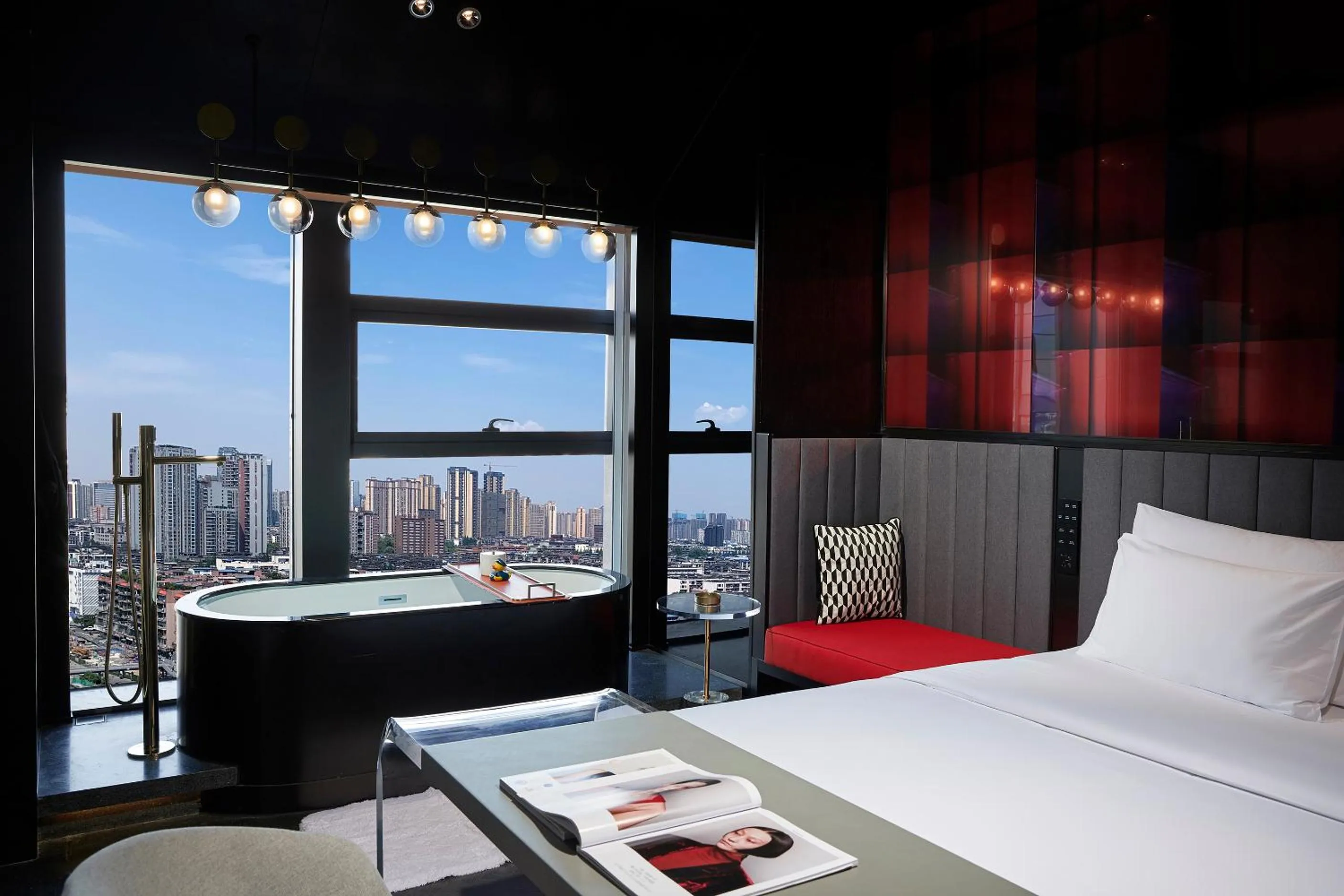 Photo of the whole room, Bed in ISEYA Design Hotel Chengdu Taikoo Li