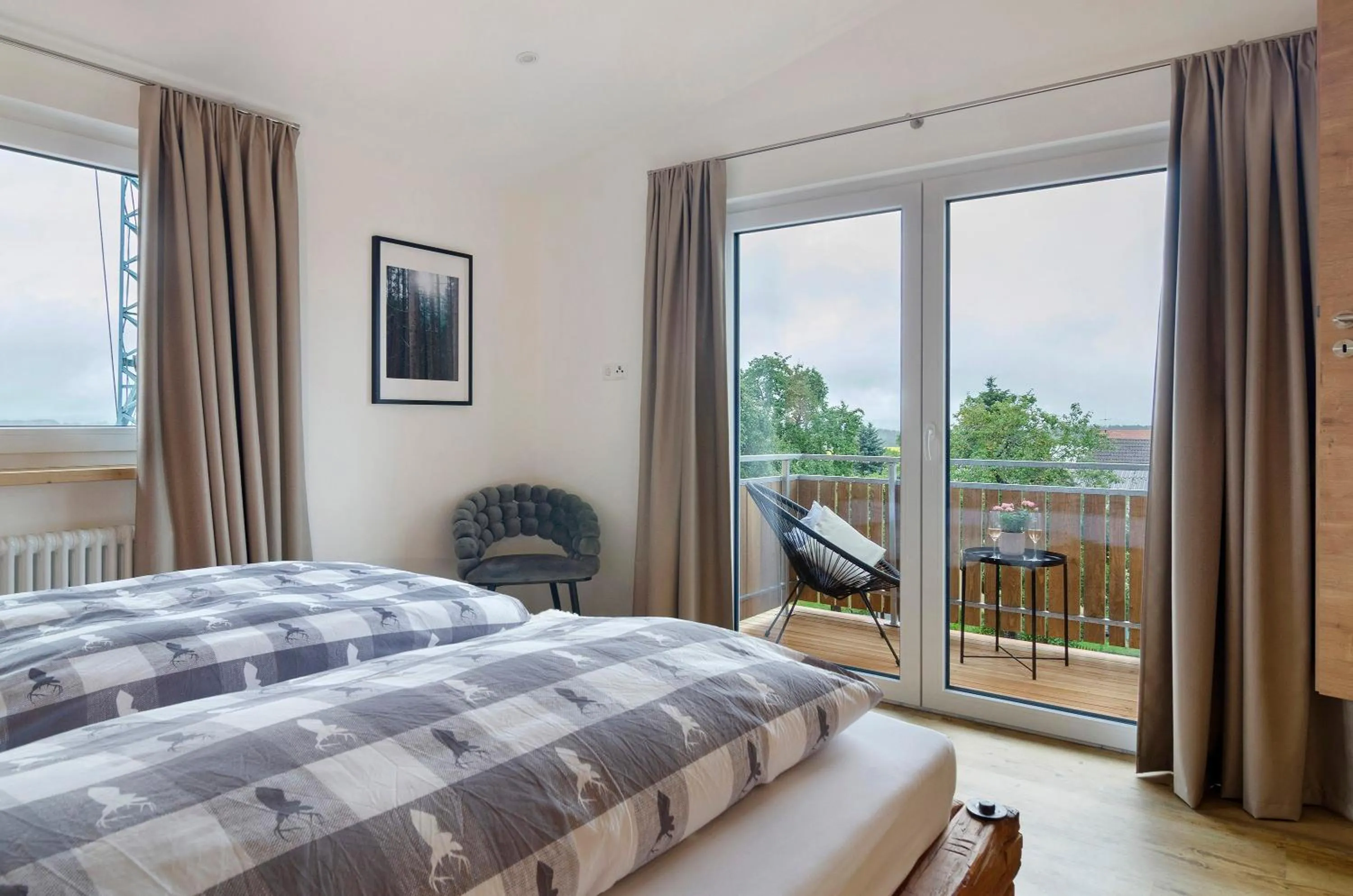 Property building, Bed in Pension Ferienwohnung Baarblick