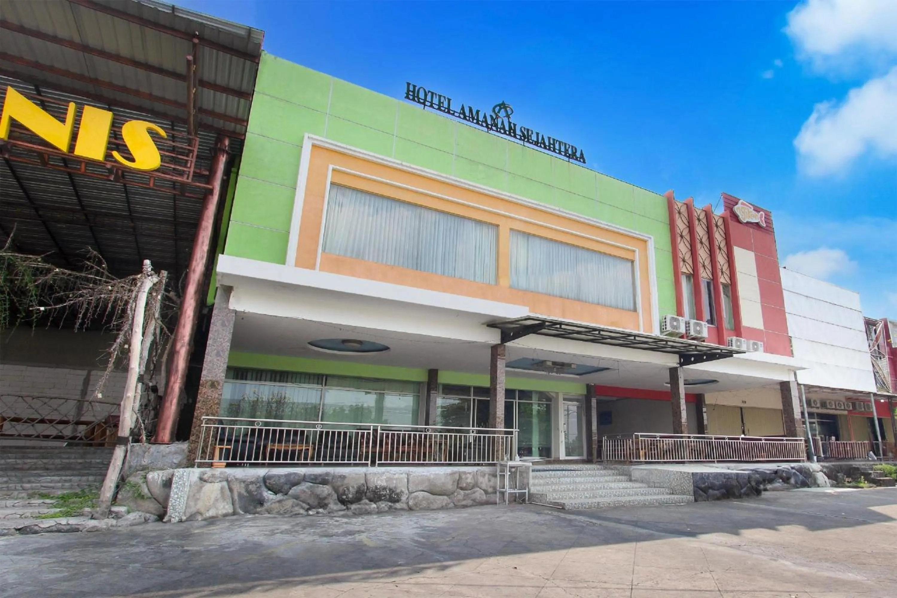 Neighbourhood in Hotel O Amanah Sejahtera Near Bandara Adi Soemarmo