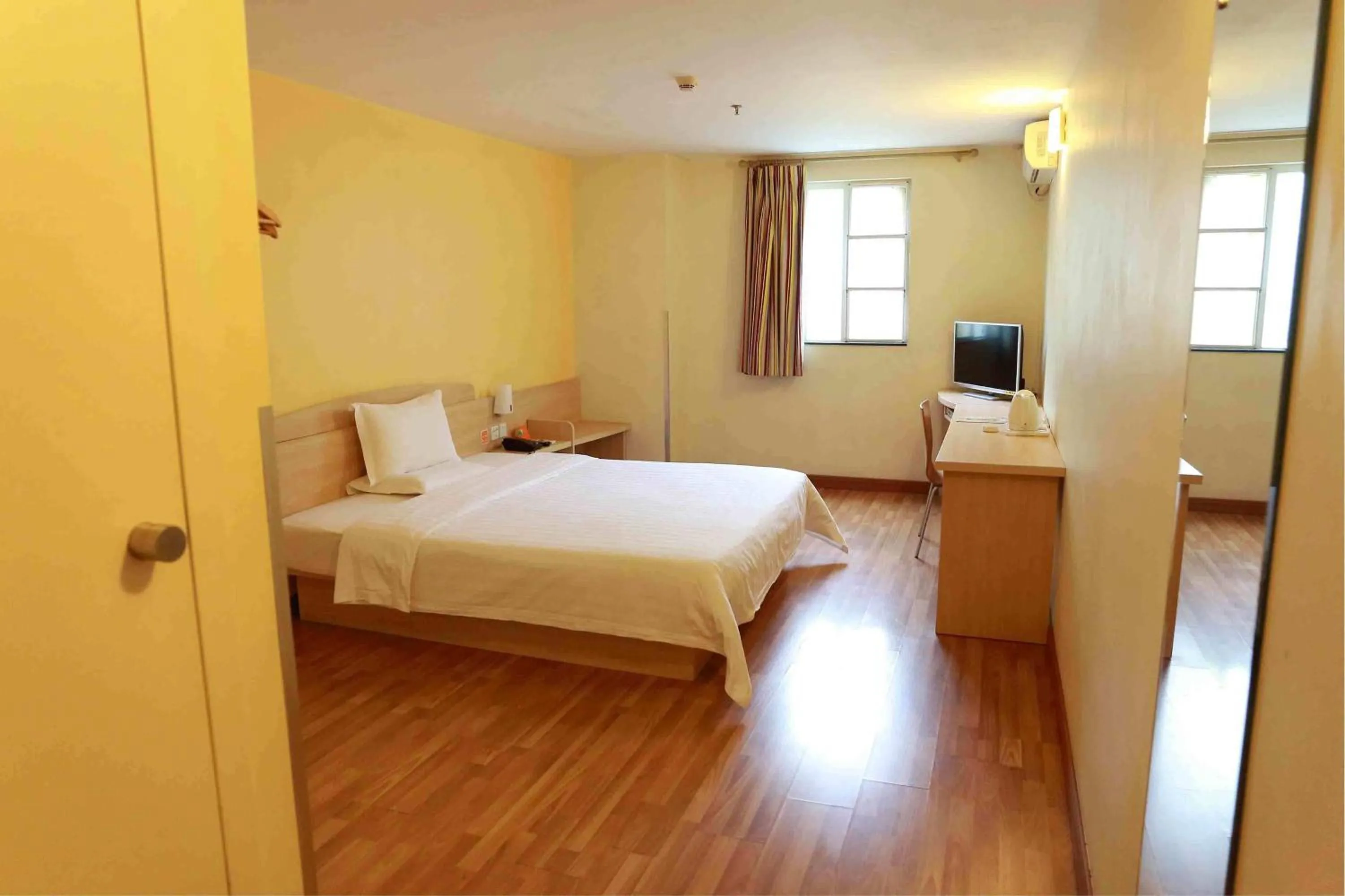Bed in 7Days Inn Shantou Jin Yuan Road
