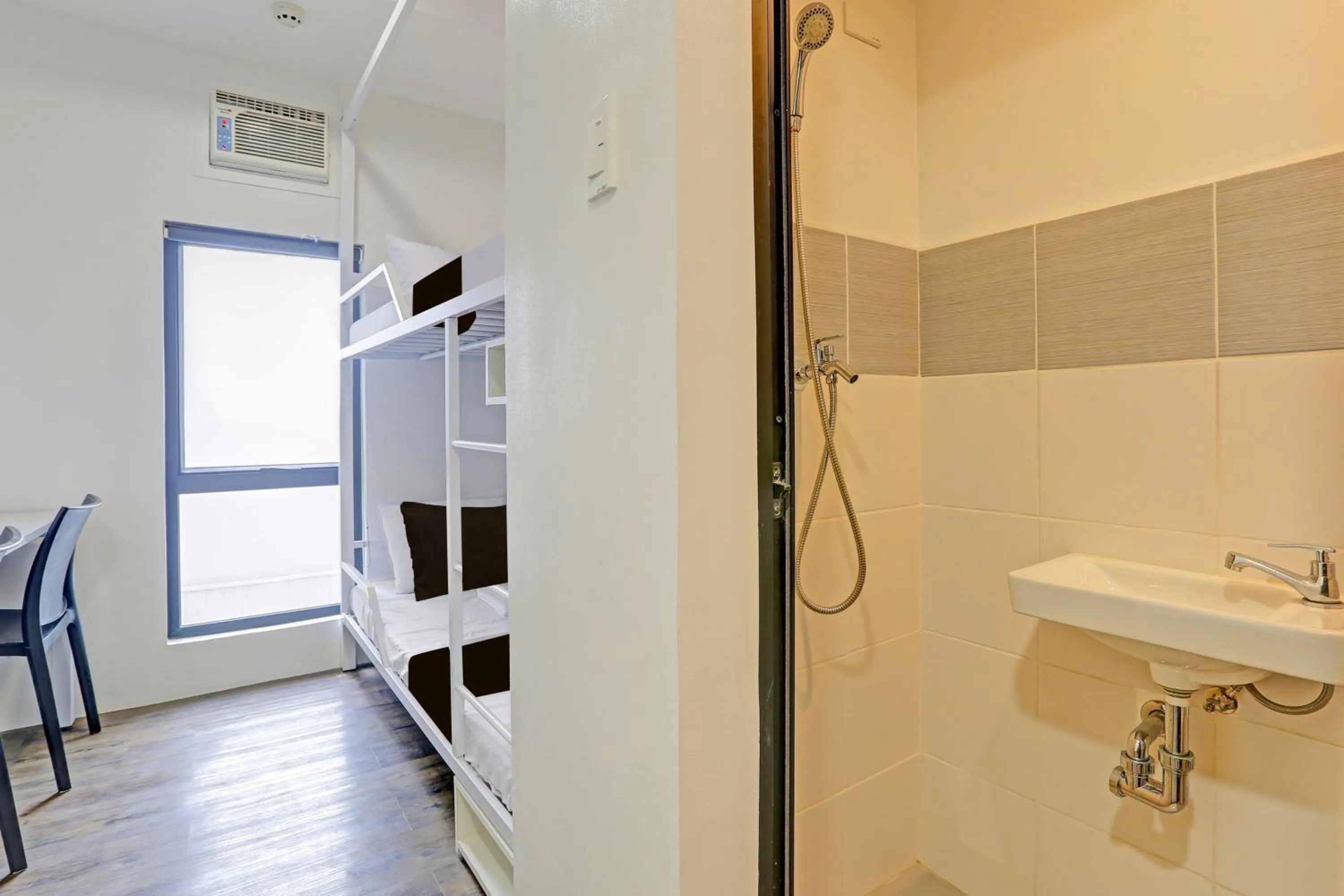 Bedroom in Spot On Classy Bunkbeds Near Makati Manila Formerly MYTOWN Madrid