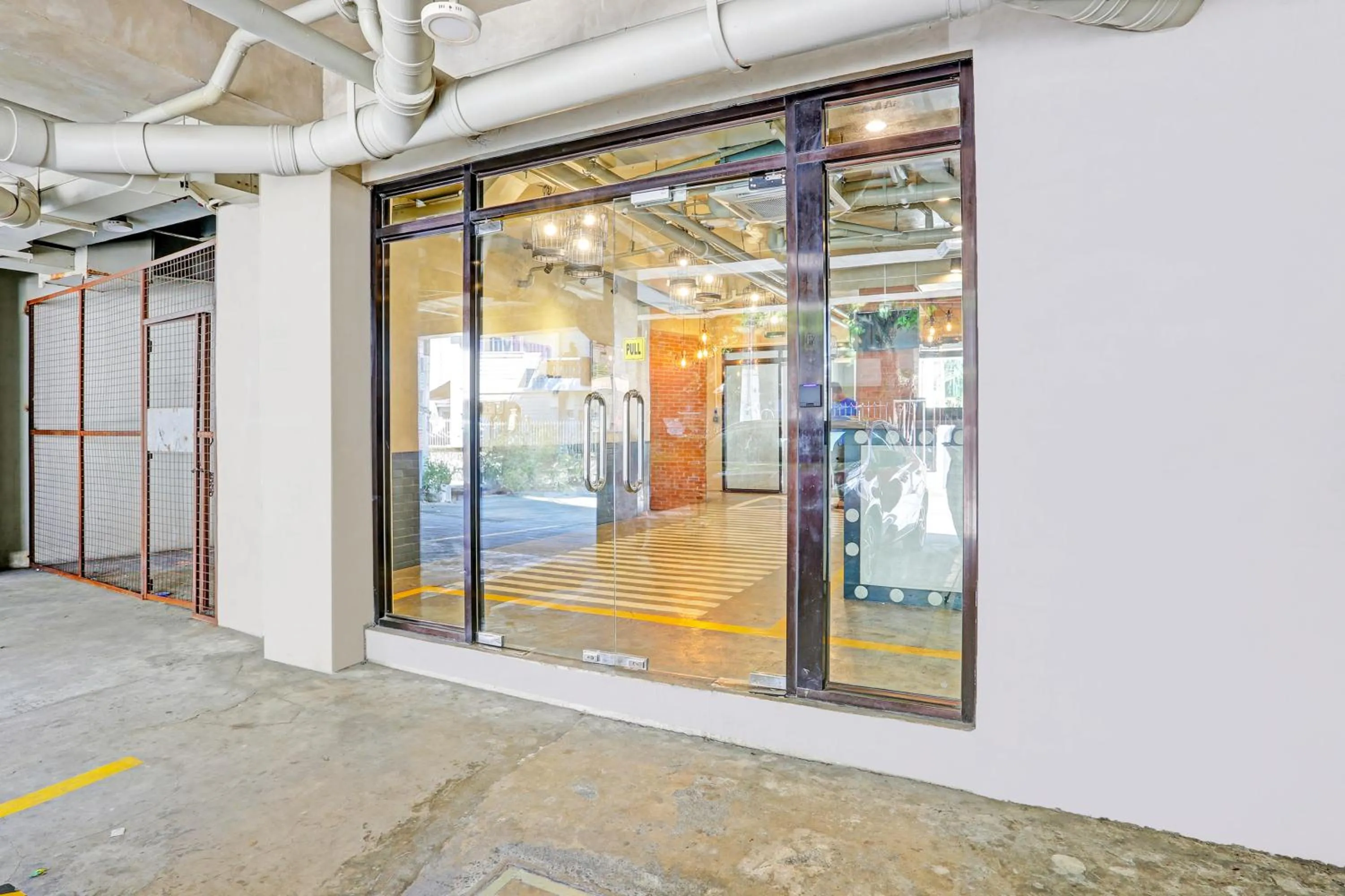 Lobby or reception in Spot On Hostel ,Taguig Manila Formerly MYTOWN HongKong