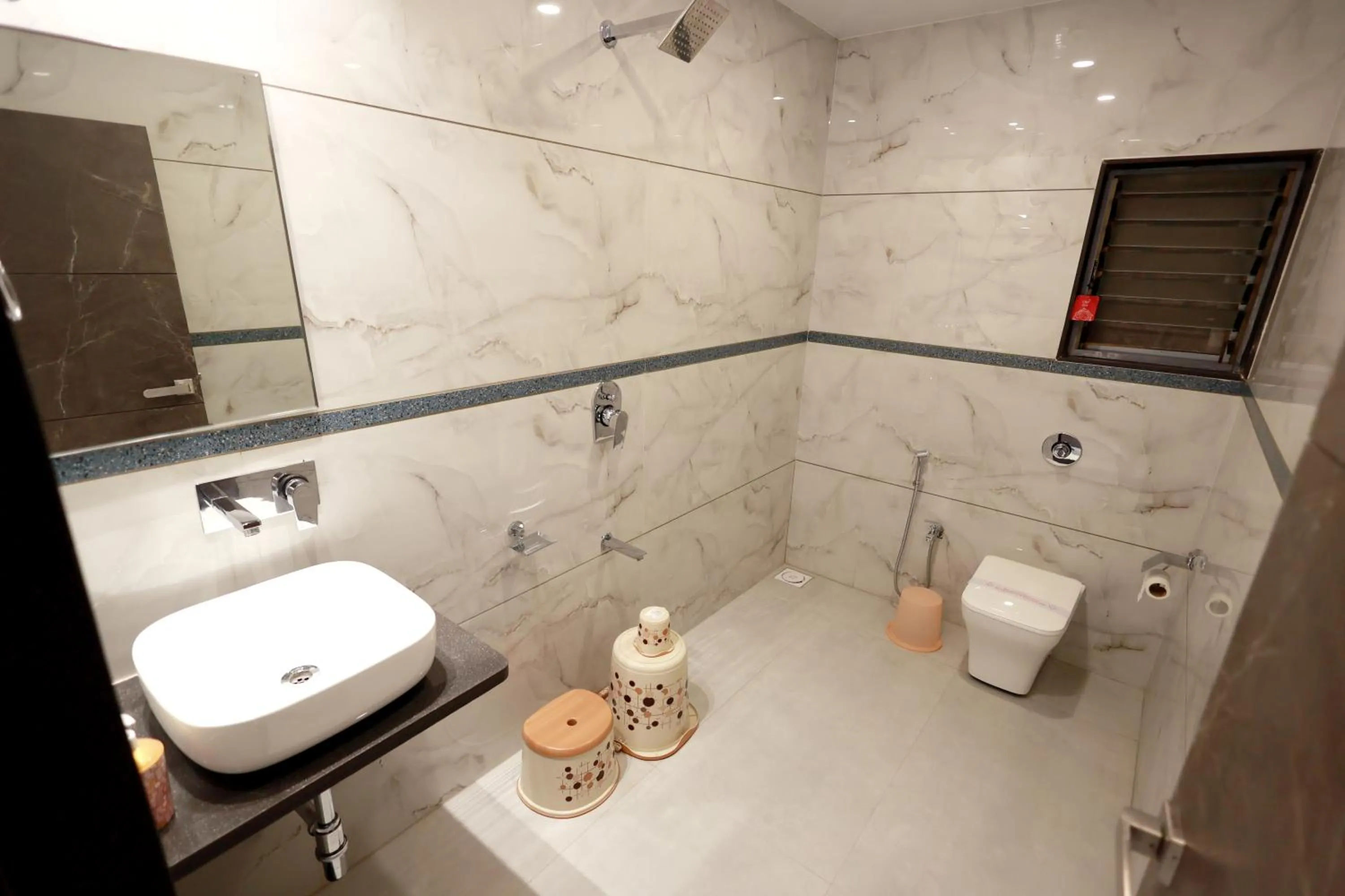 Shower in Hotel Grand Haveli