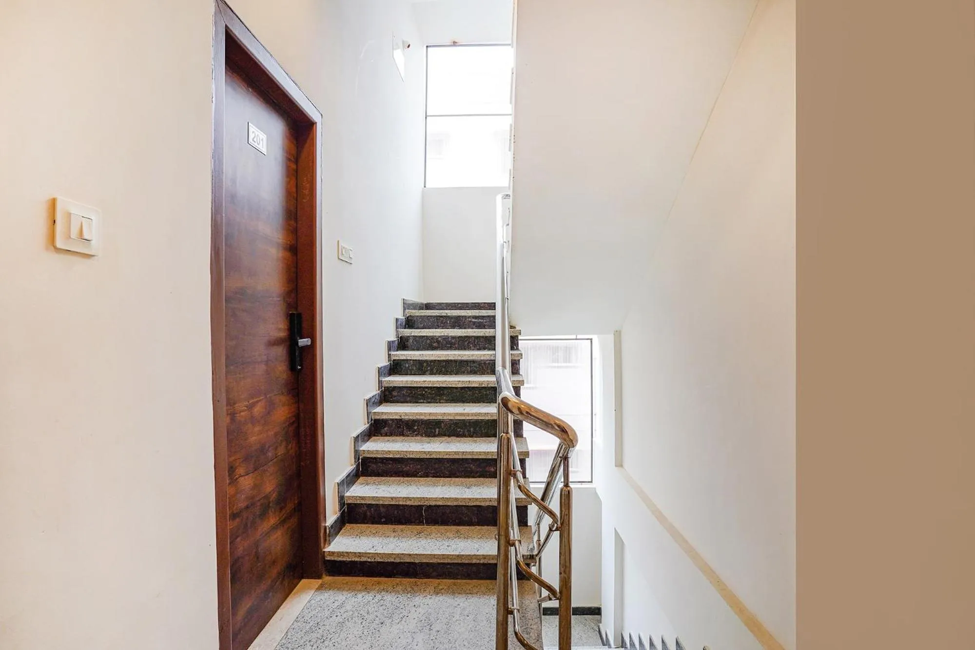 Lobby or reception in FabHotel The Pearl Boutique - Electronic City