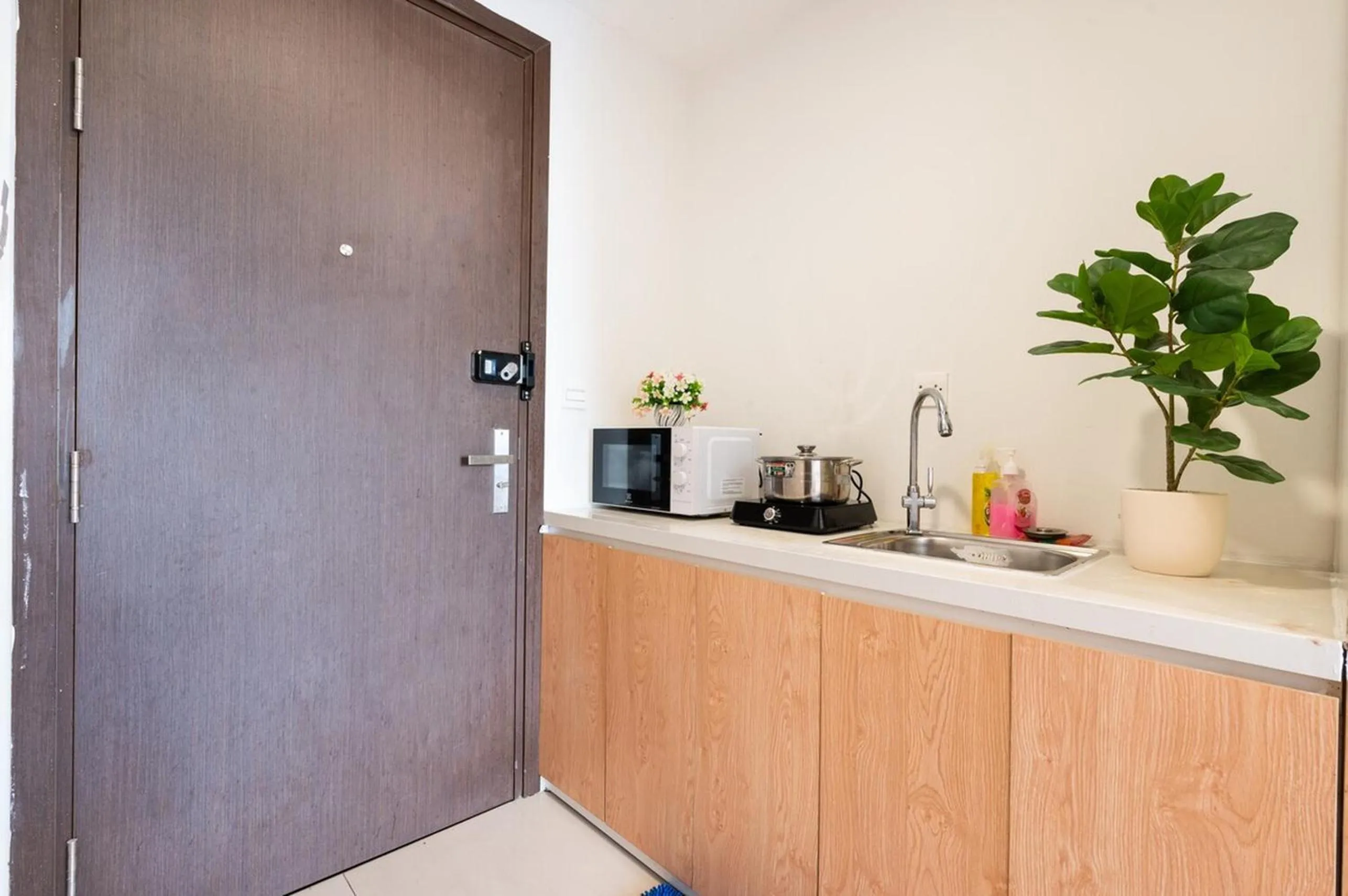 Kitchen or kitchenette in The RiverGate Apartments & Condo Saigon