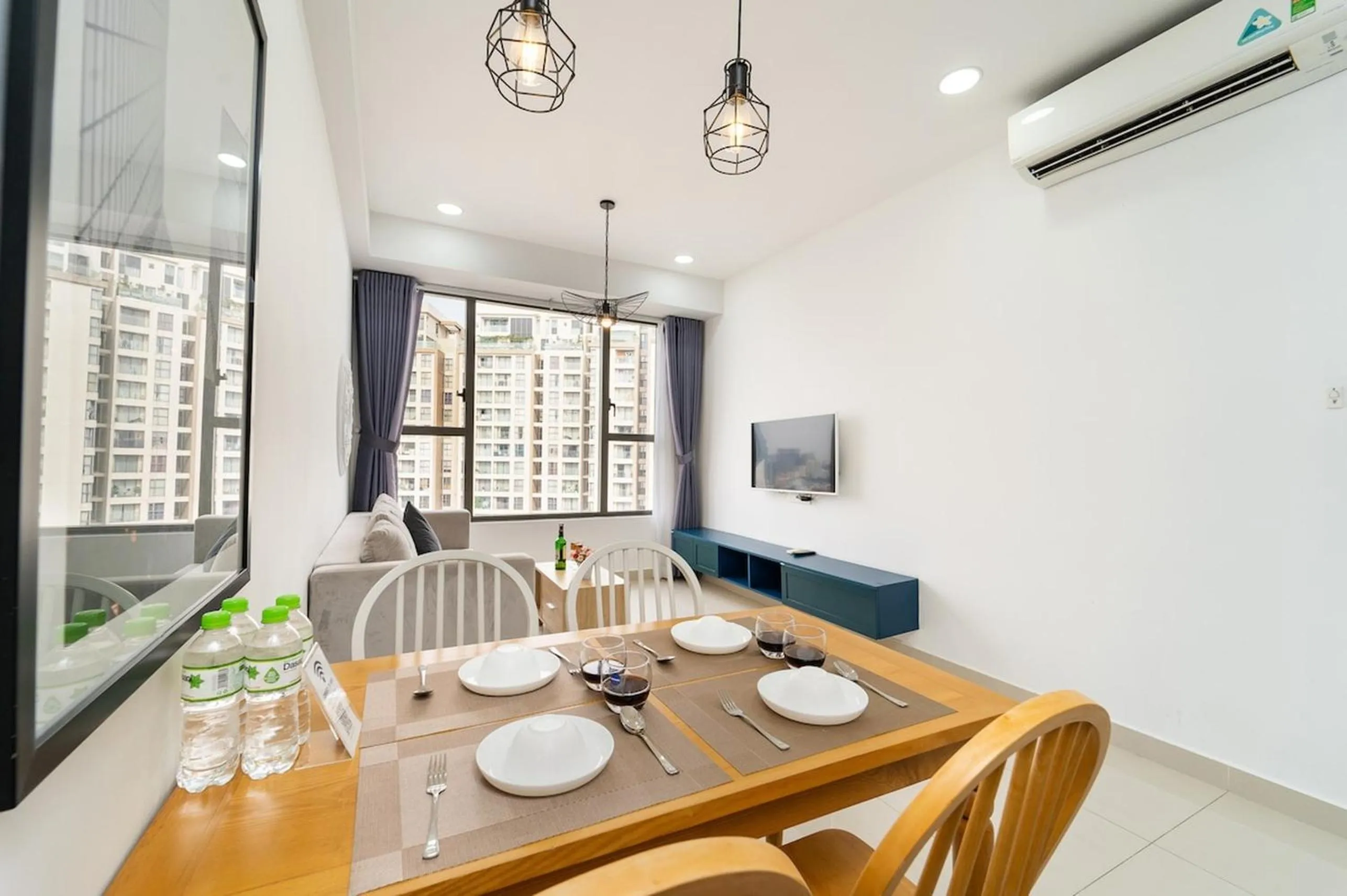 TV and multimedia in The RiverGate Apartments & Condo Saigon