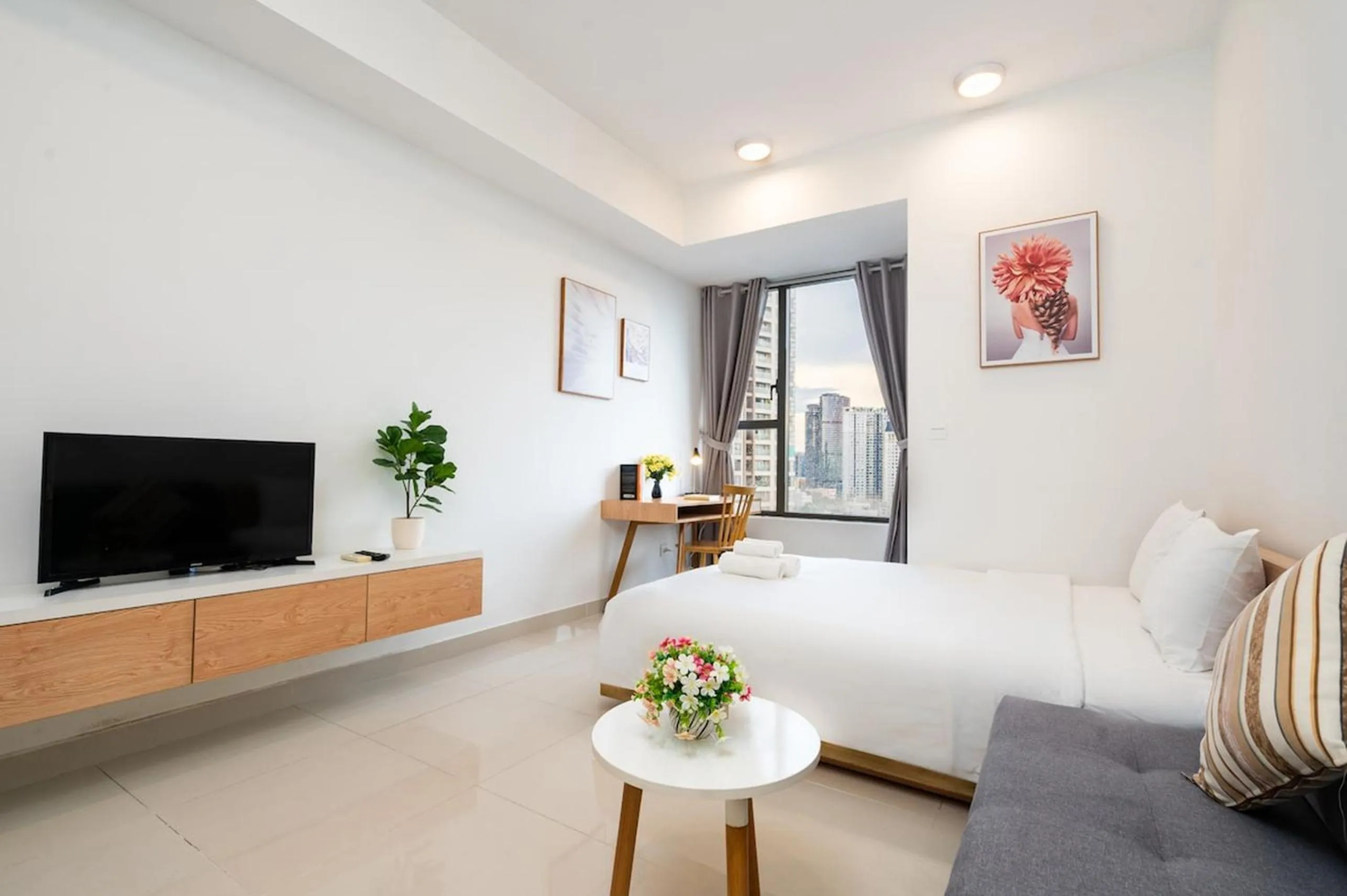 Bed in The RiverGate Apartments & Condo Saigon