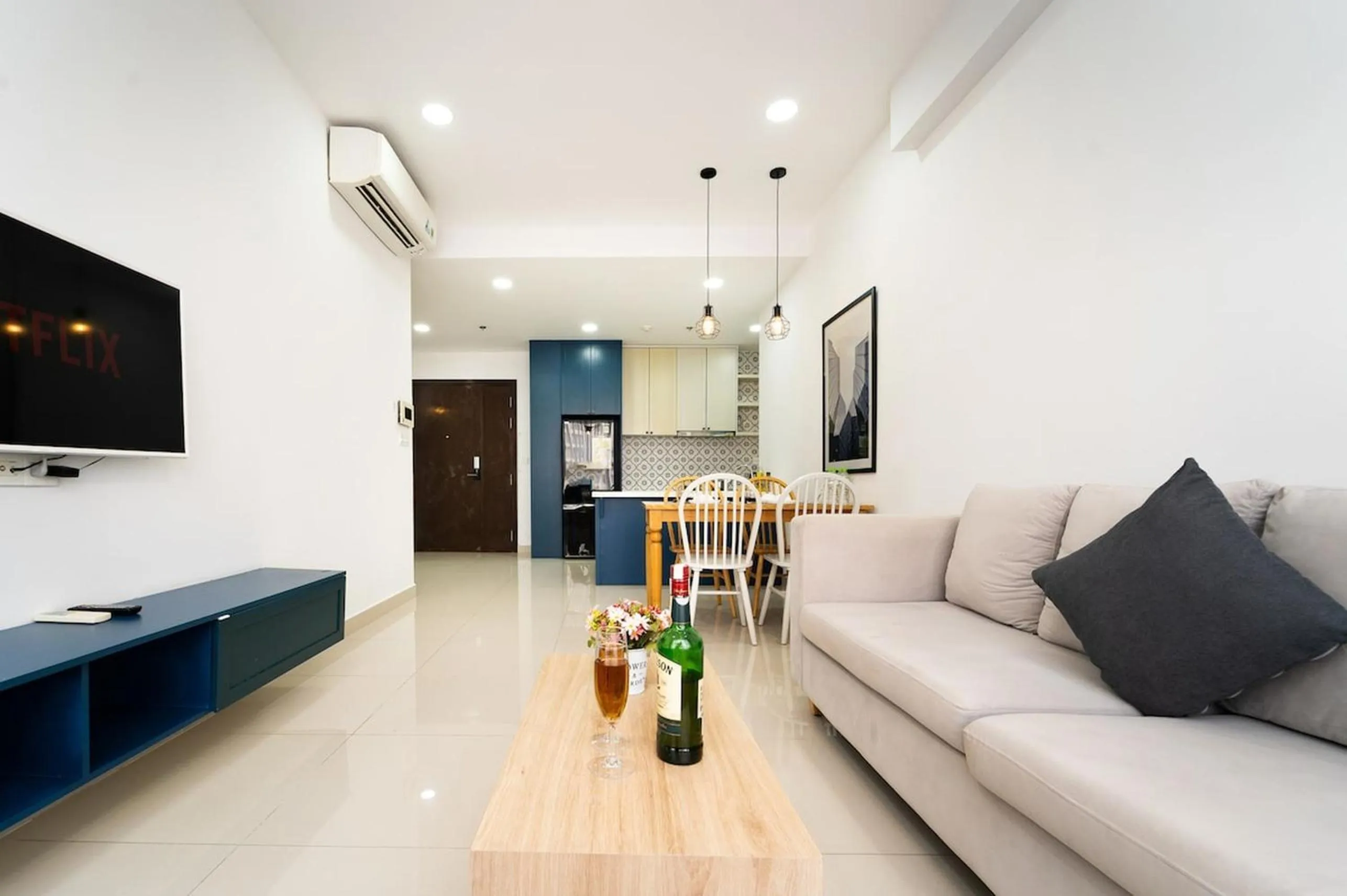 TV and multimedia in The RiverGate Apartments & Condo Saigon