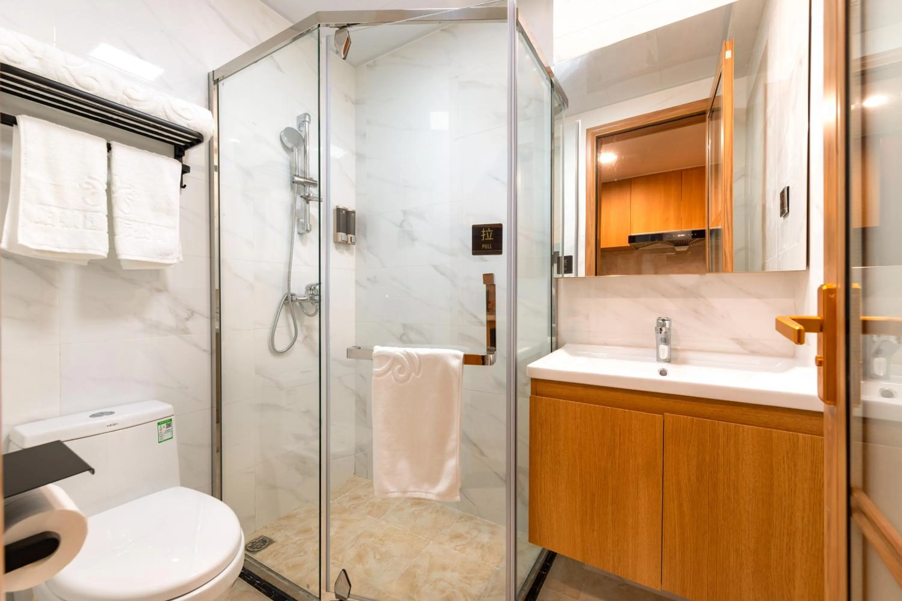 Pollton Apartment Foshan Flower Convention