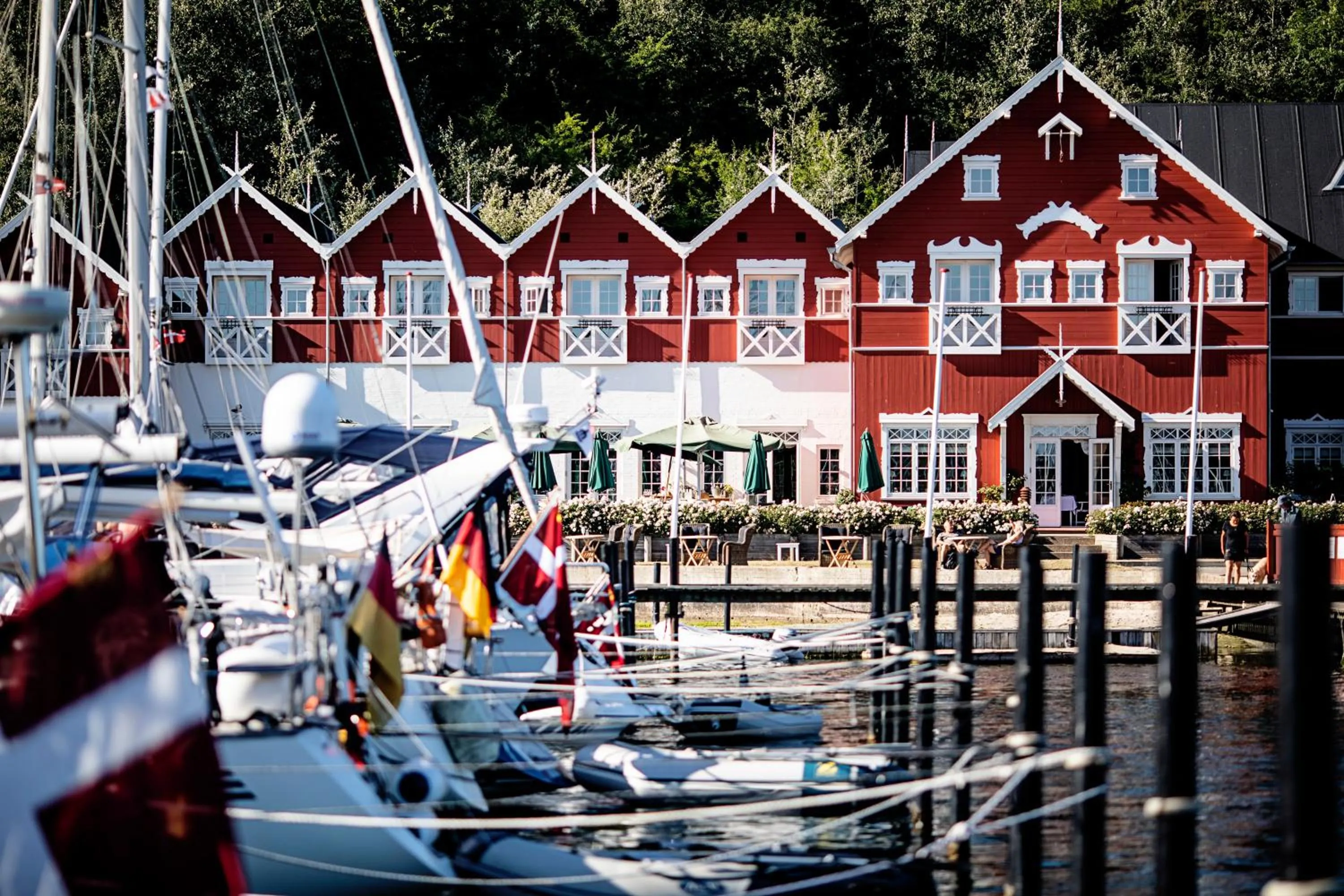 Property building in Dyvig Badehotel