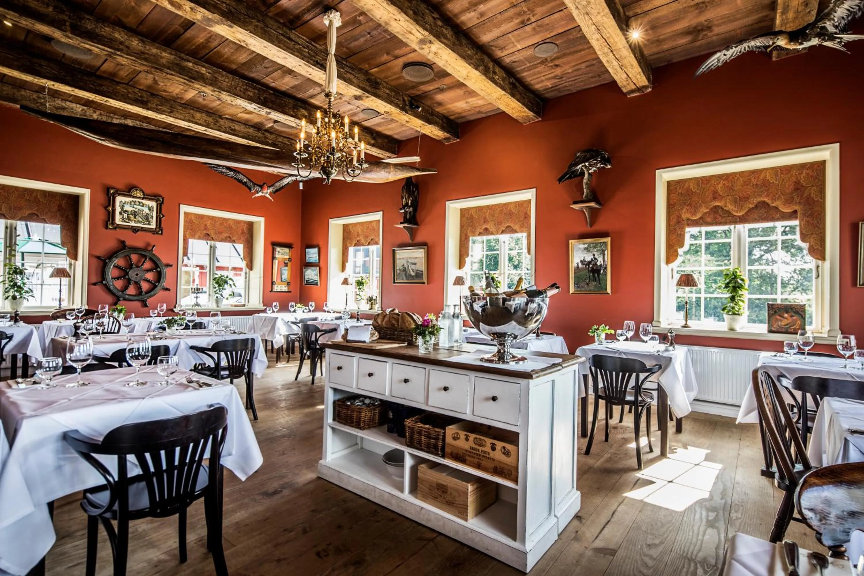 Restaurant/places to eat in Dyvig Badehotel