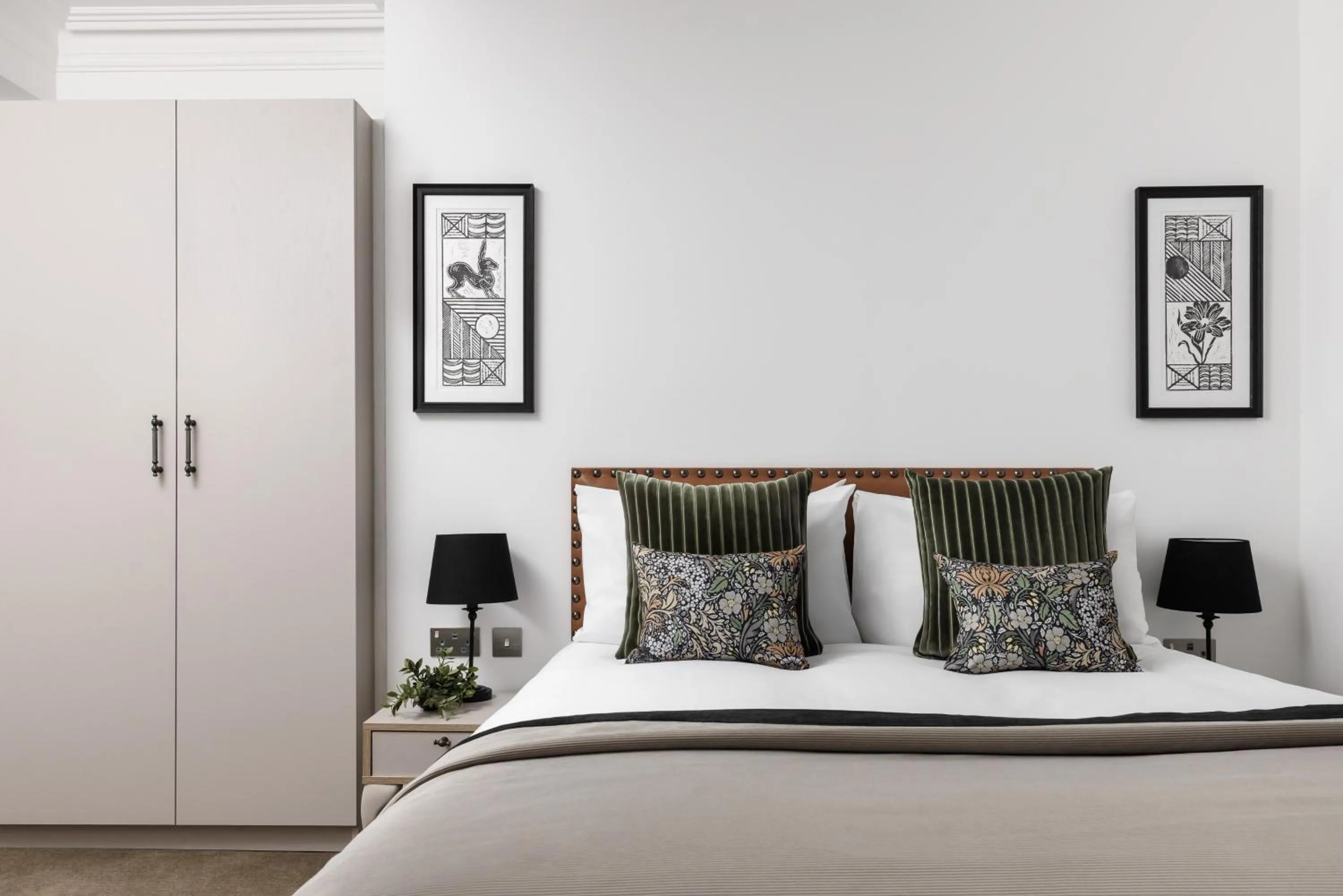 Bed in The Jubilee by Supercity Aparthotels