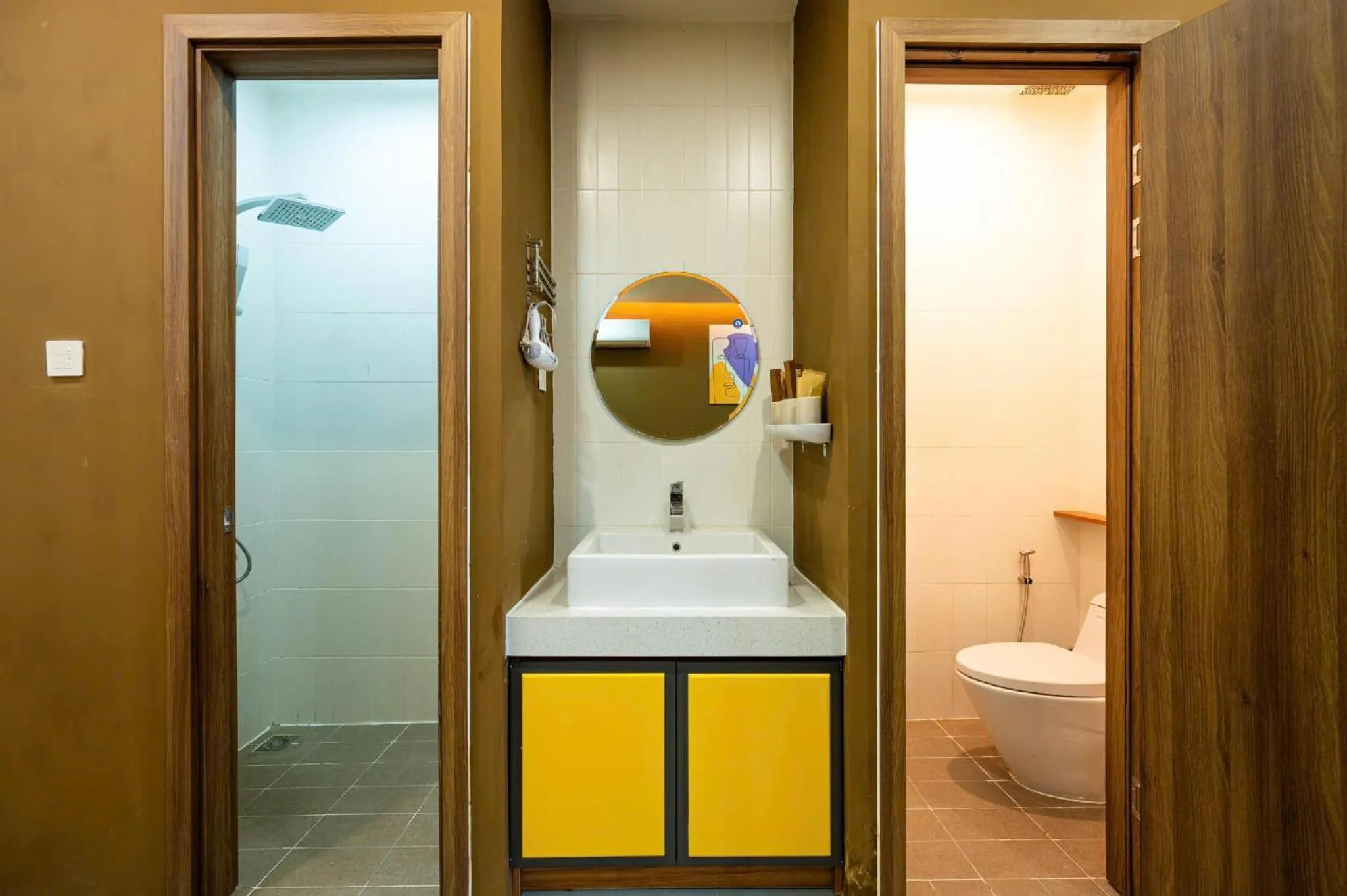 Shower in Q Apartment Da Nang