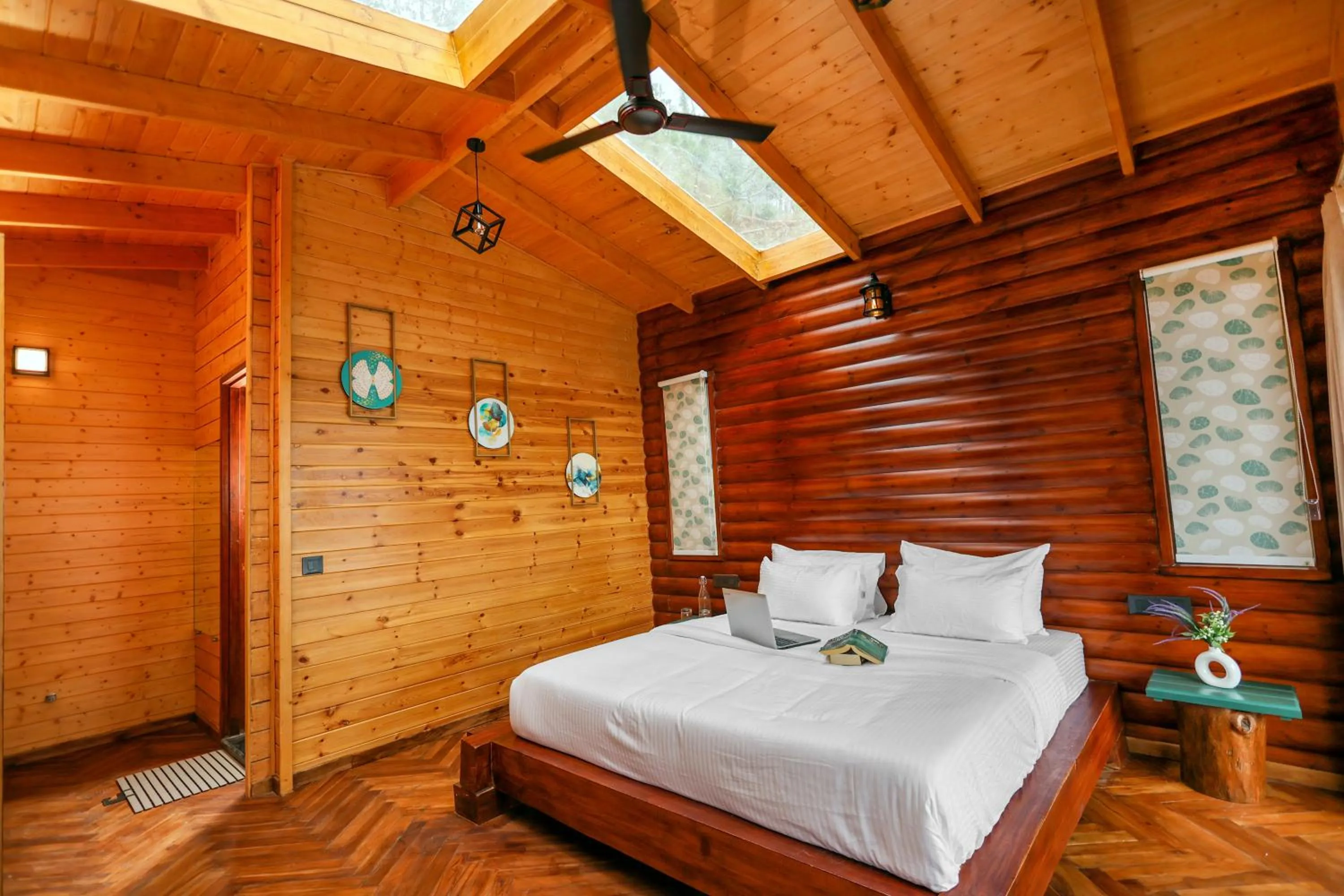 Bed in Koro Treehouse Resort Luxury Wooden Cottages and Villas with Private Pool