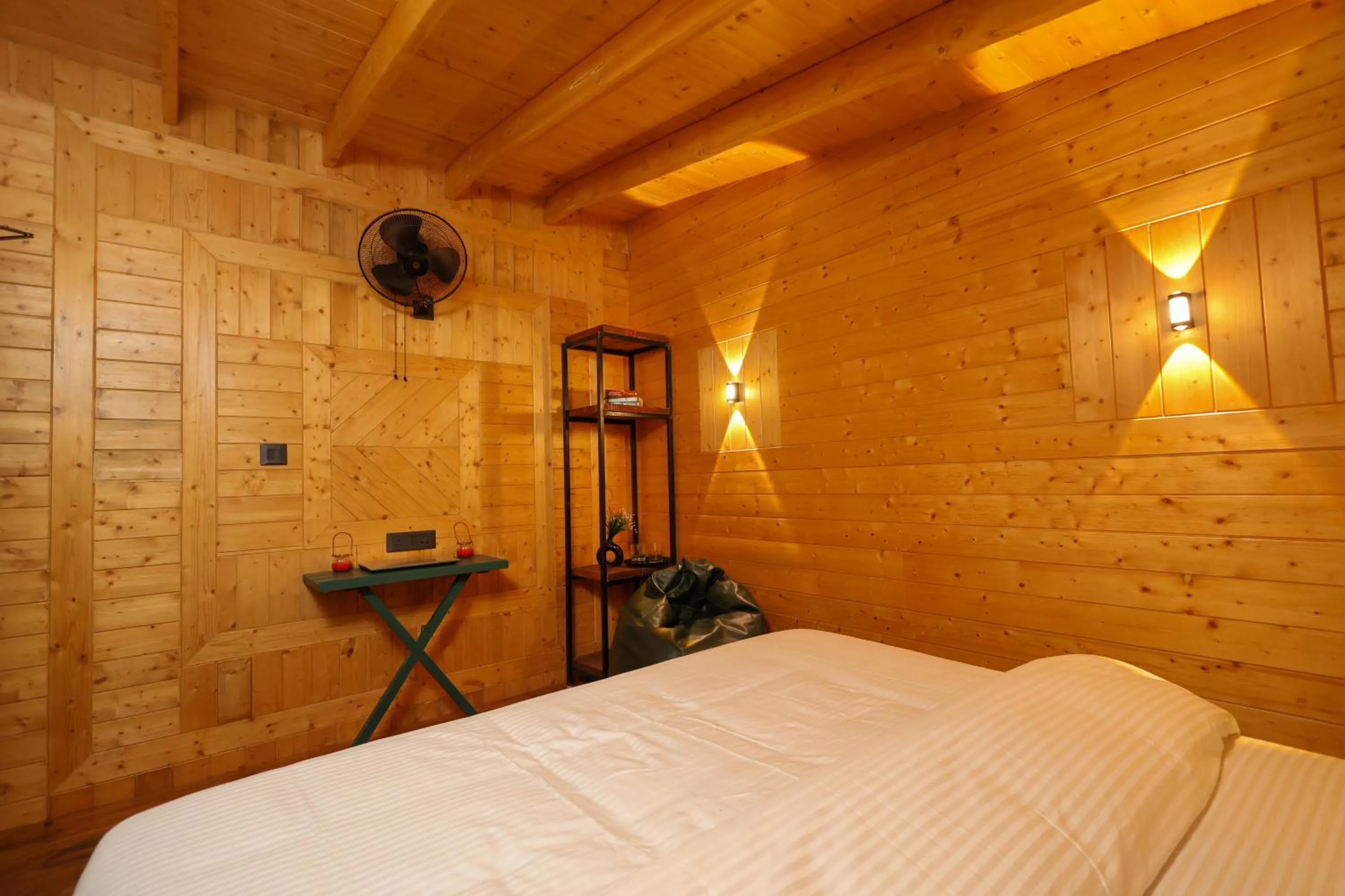 Bed in Koro Treehouse Resort Luxury Wooden Cottages and Villas with Private Pool
