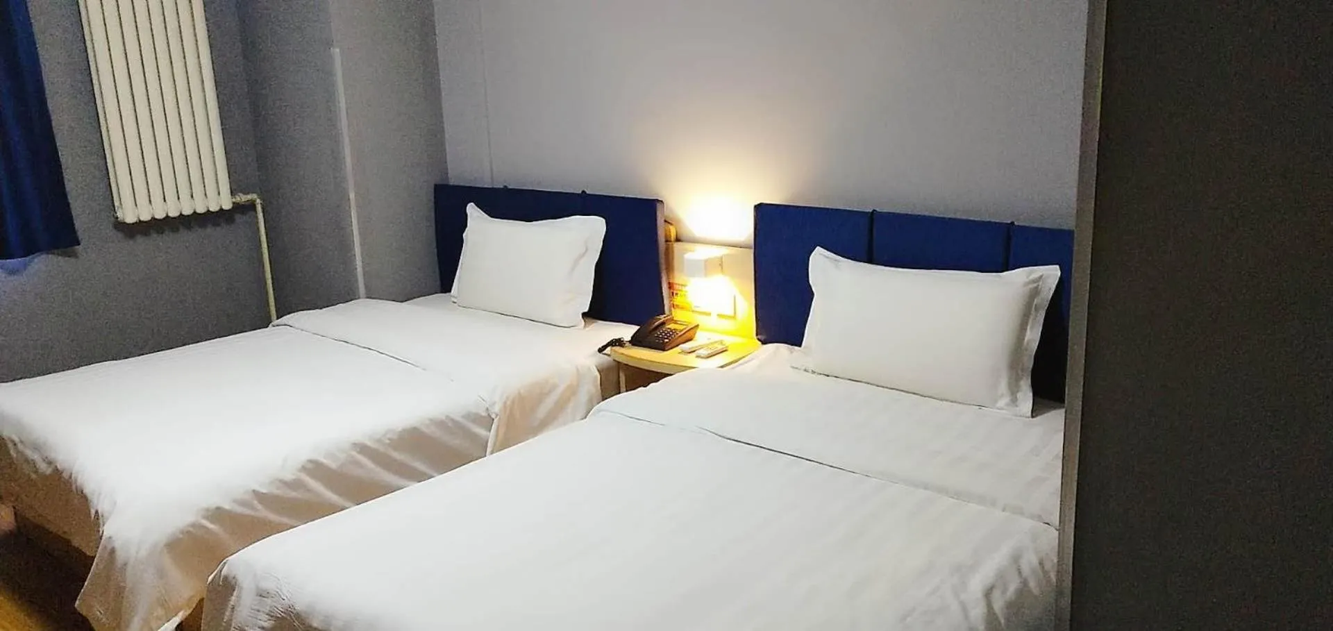 Bed in 7Days Inn Tai'an Railway Station