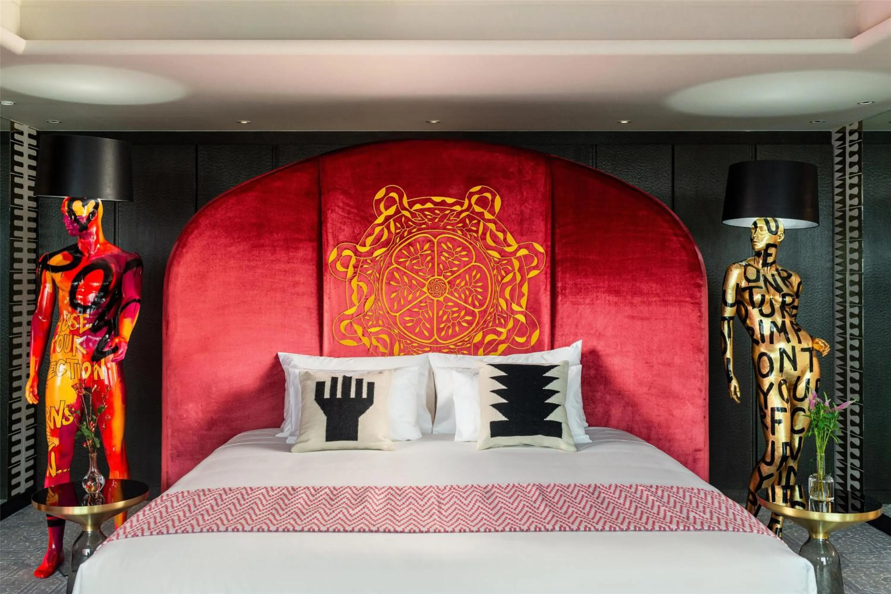 Bedroom, Bed in Nhow Lima