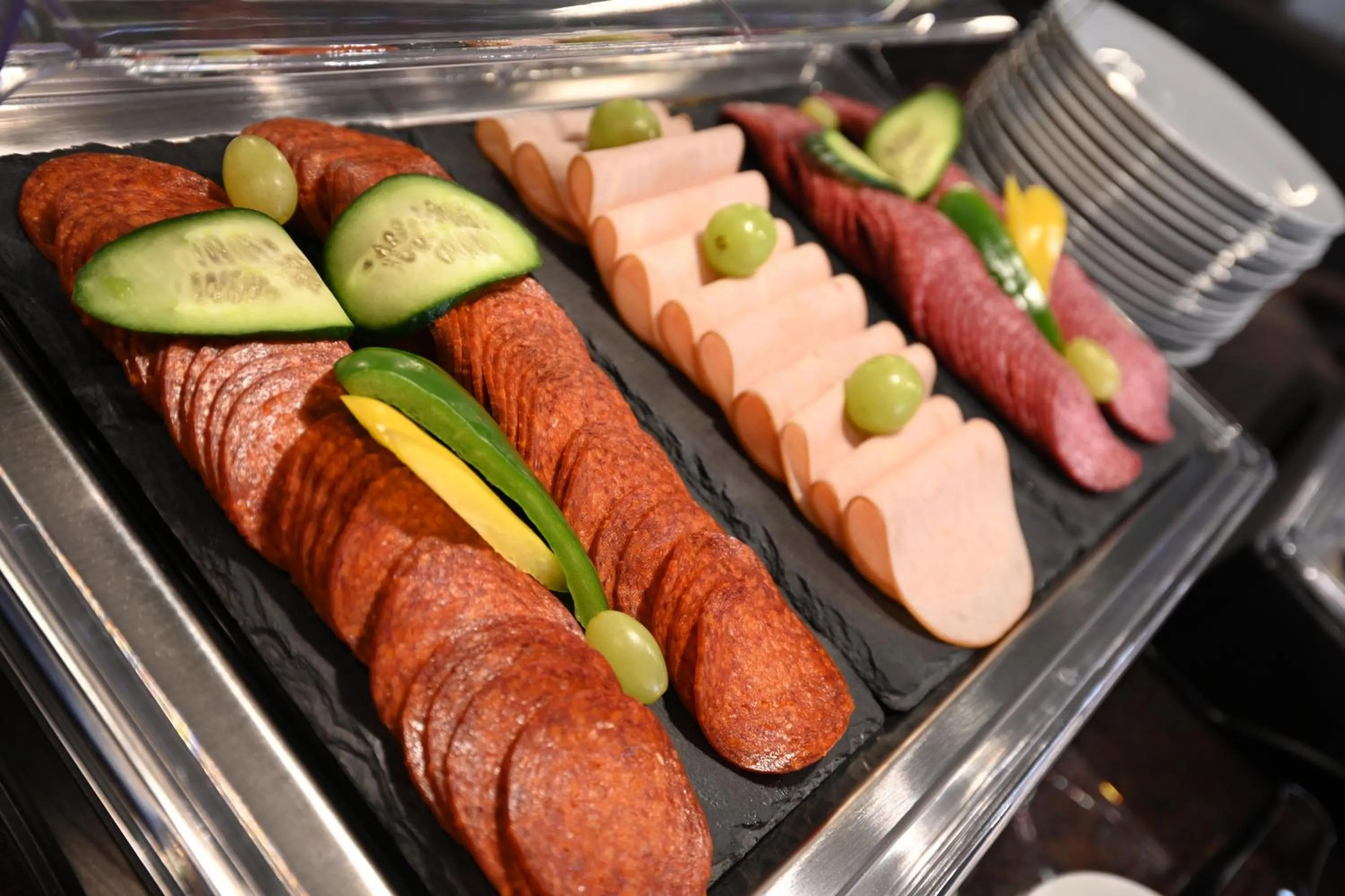 Food and drinks in Fashion City Hotel Superior