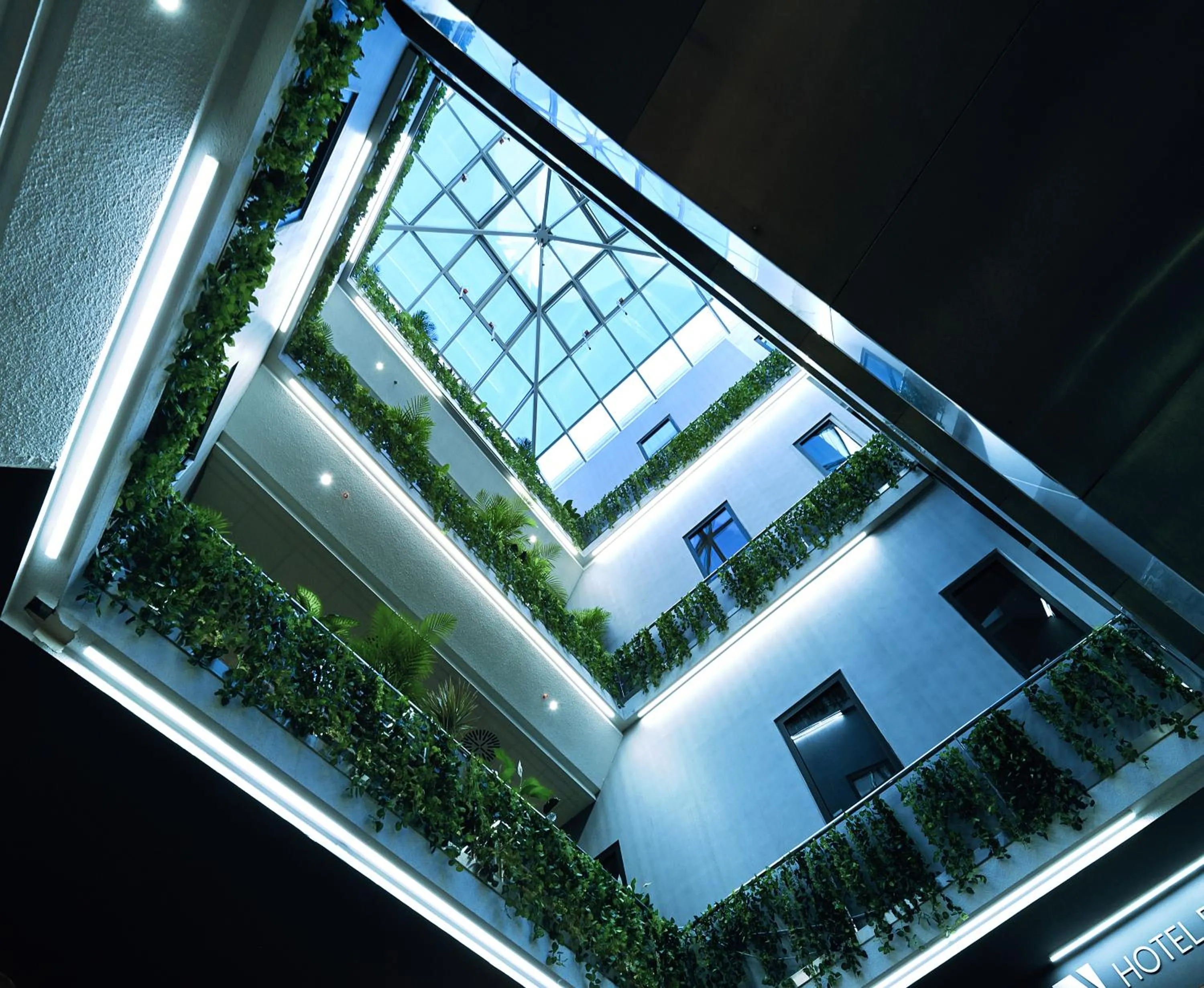 Inner courtyard view in Fashion City Hotel Superior