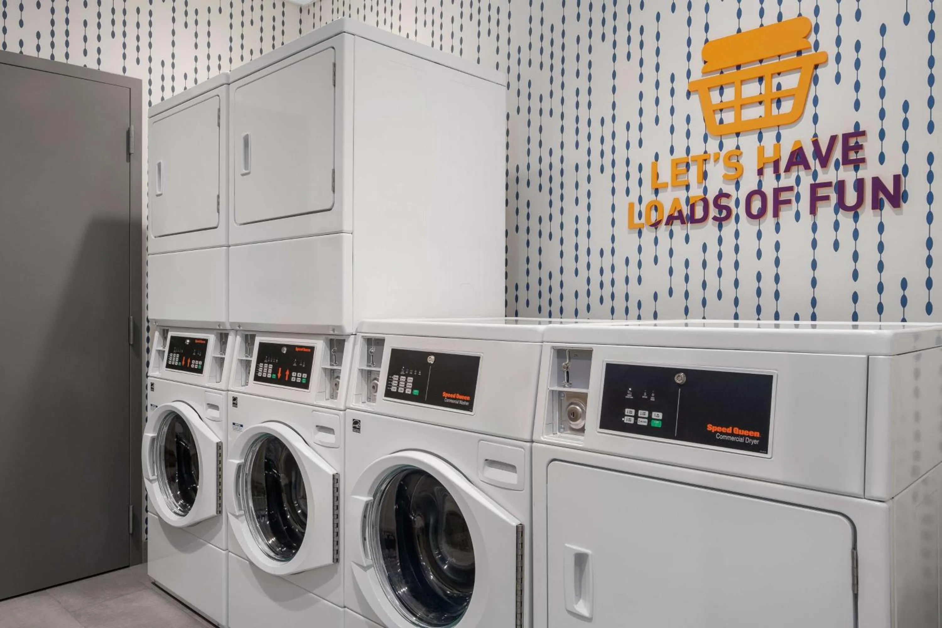 laundry in Home2 Suites By Hilton Eureka