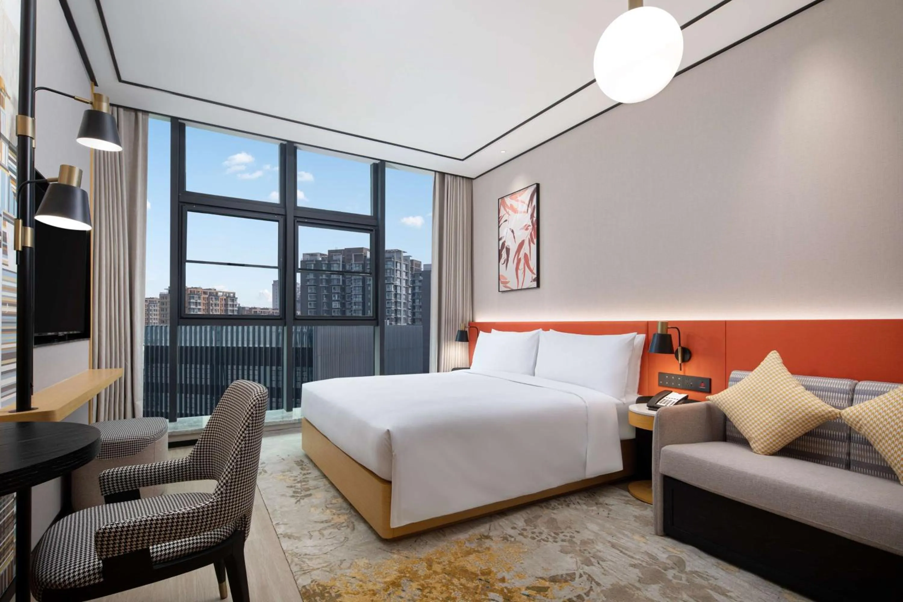 Bed in Hilton Garden Inn Beijing Huaxiang Tiantan Hospital