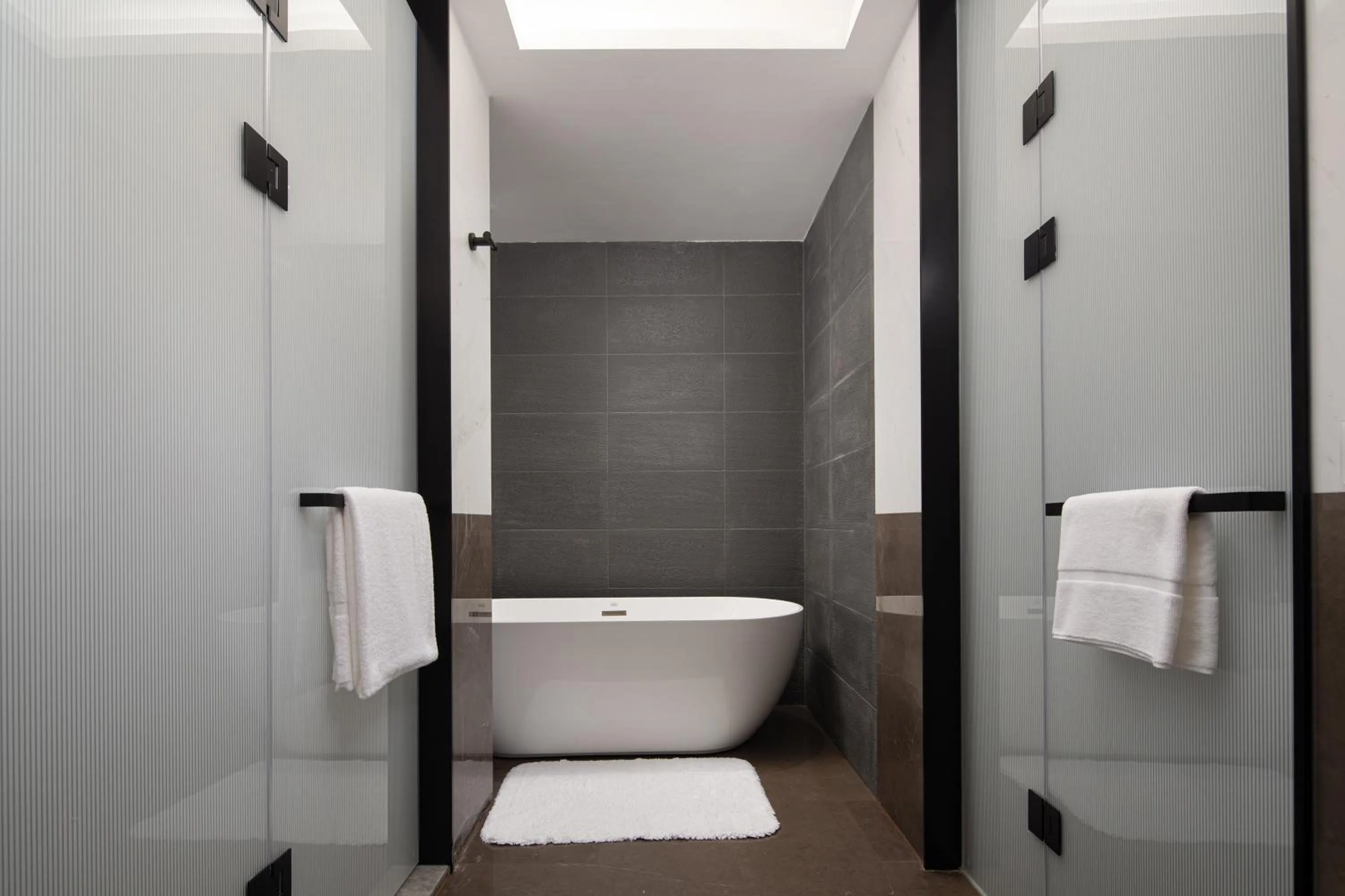 Toilet in Hilton Garden Inn Beijing Huaxiang Tiantan Hospital