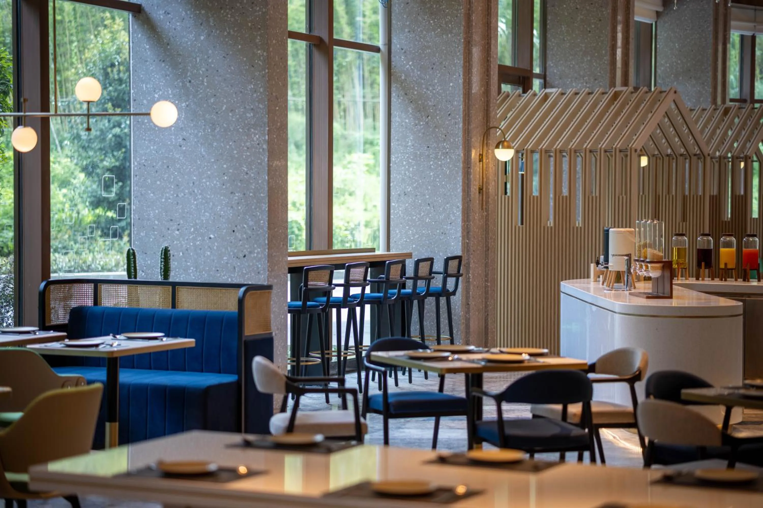 Restaurant/places to eat in Hilton Garden Inn Jingdezhen Taoyuan Valley