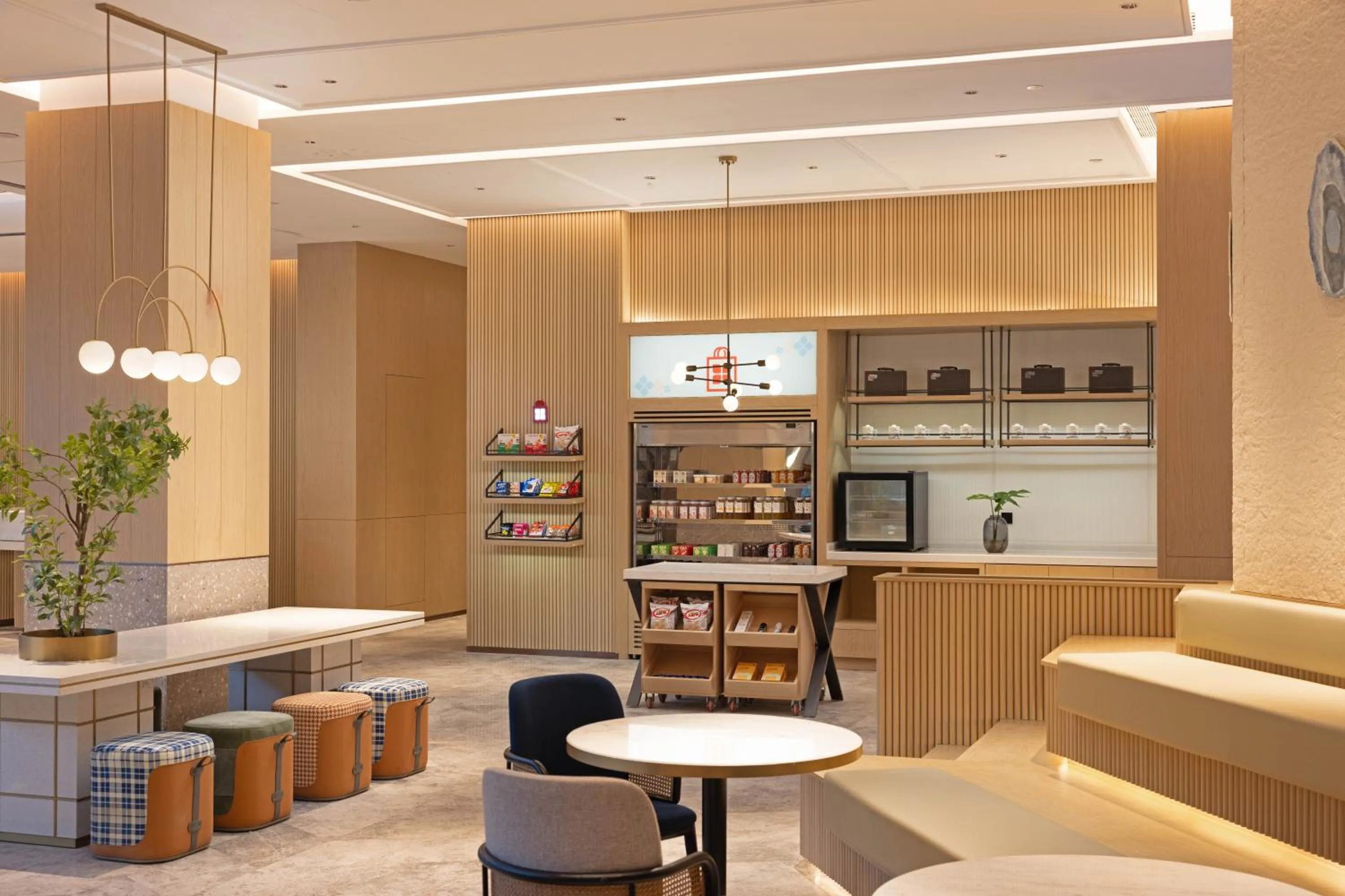 Seating area in Hilton Garden Inn Jingdezhen Taoyuan Valley