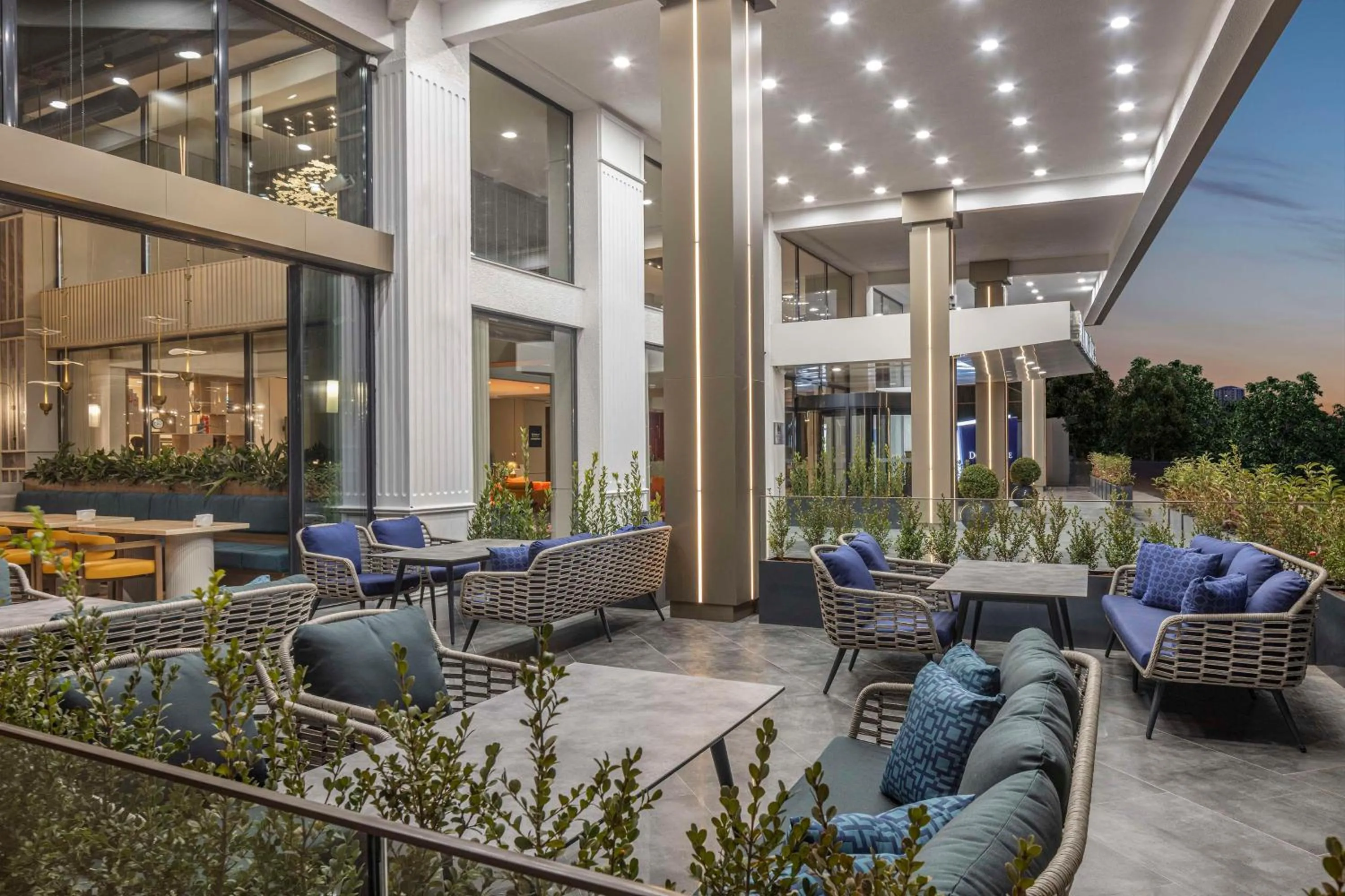 Restaurant/places to eat in Doubletree By Hilton Suites Trabzon Yomra