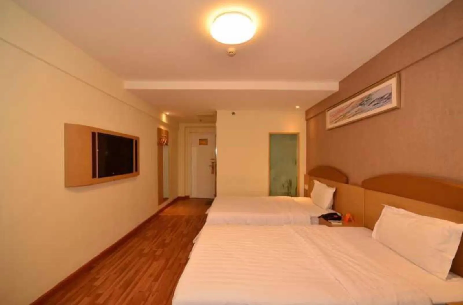 Bed in 7Days Inn Wuhan Hankou Jiangtan Lihuangpi Road