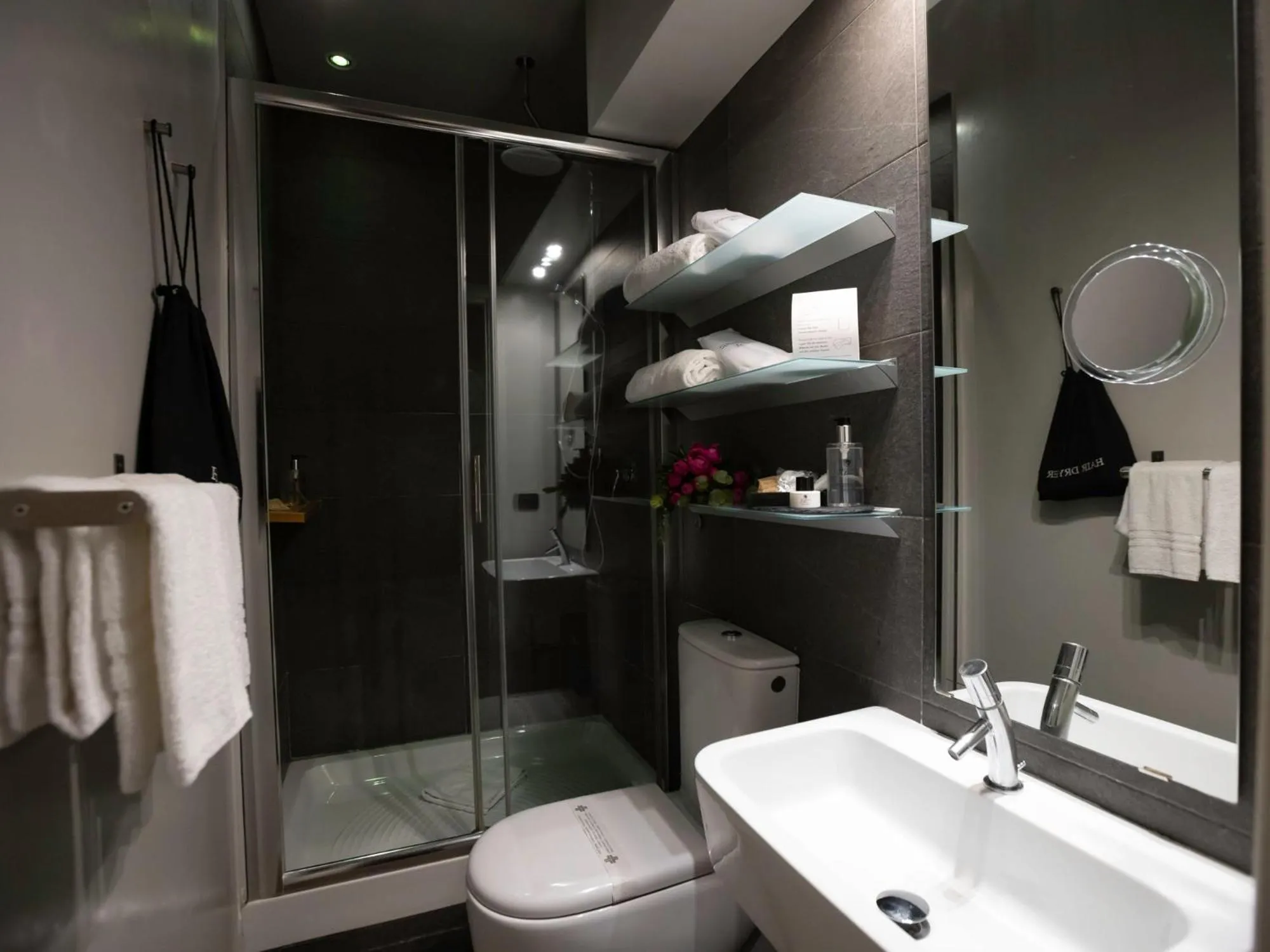 Shower in JB Relais- Campo de' Fiori