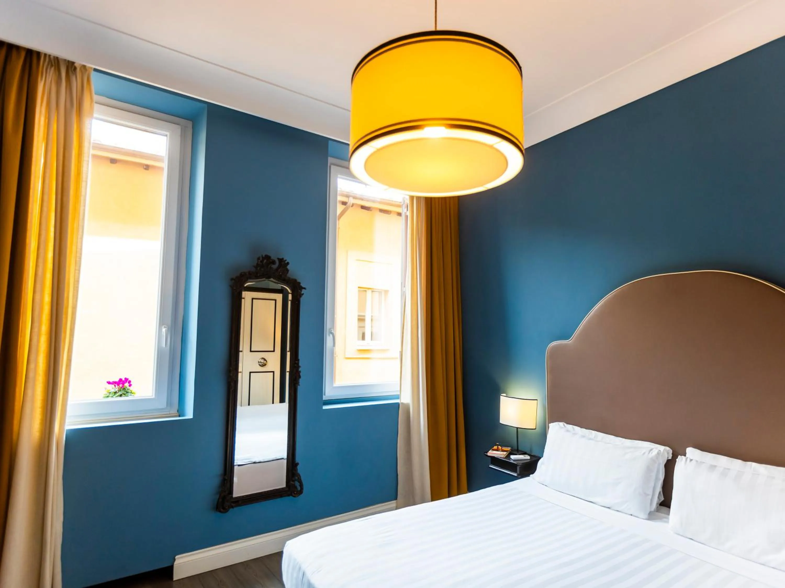 Photo of the whole room, Bed in JB Relais- Campo de' Fiori