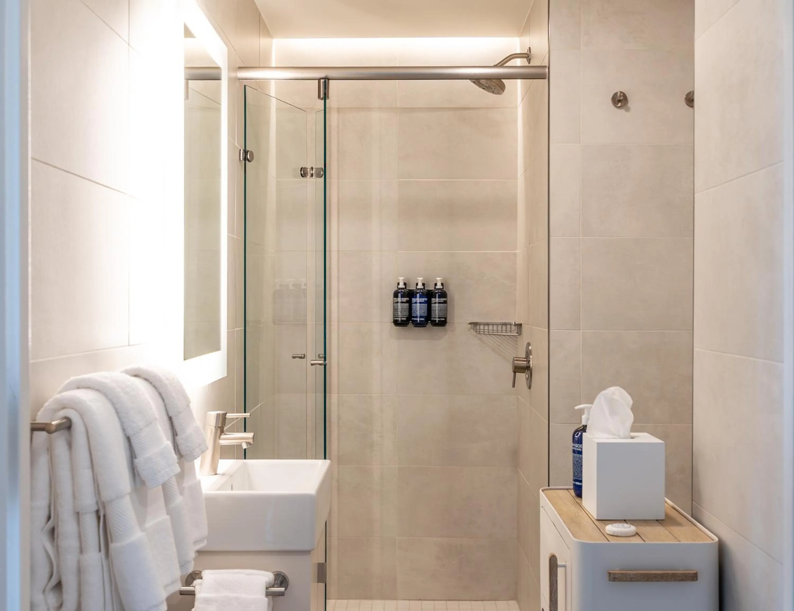 Shower in Scout Living, powered by Placemakr - Midtown