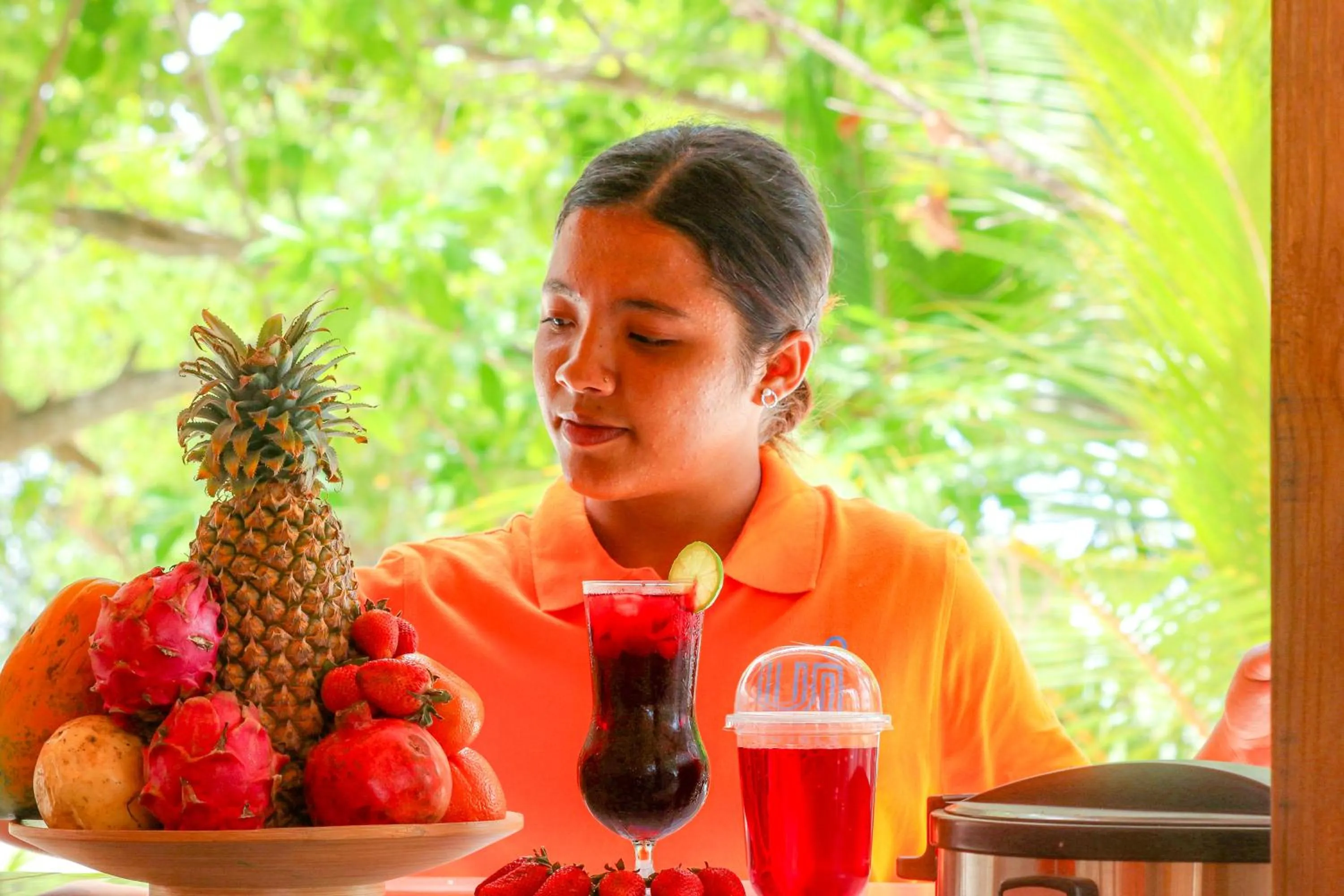 Restaurant/places to eat in Wave Crest Retreat