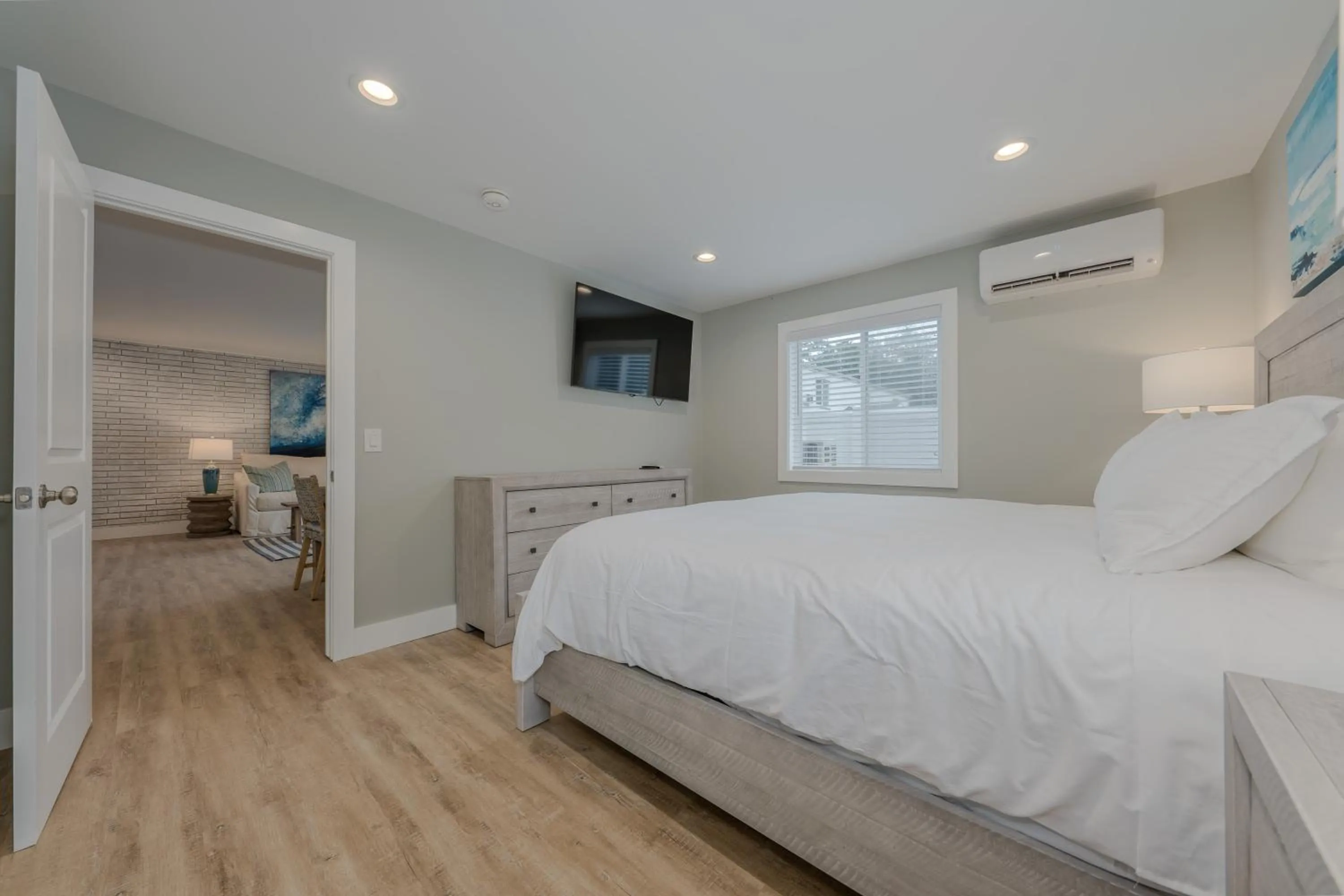 Blue Wave Suites
