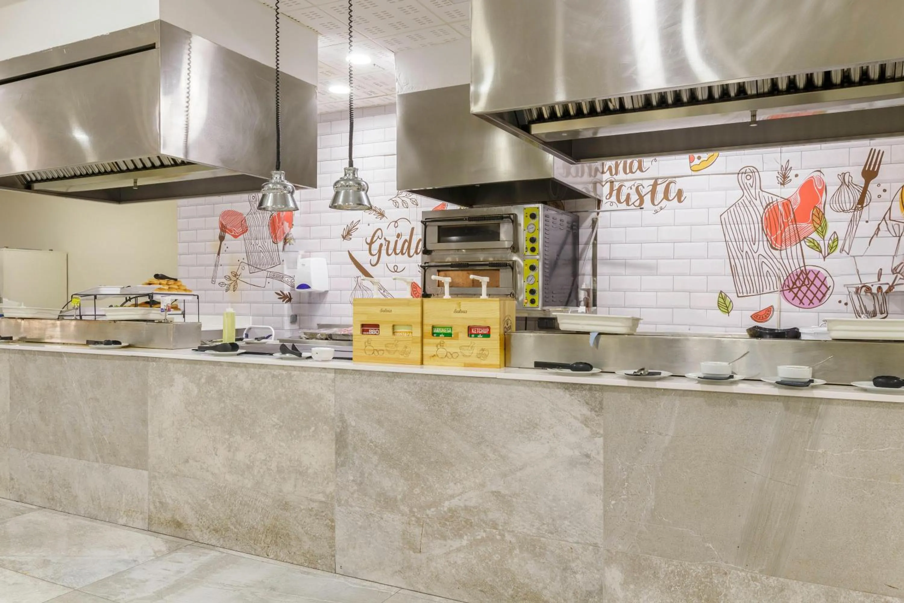 Restaurant/places to eat in Hotel Best Alcázar