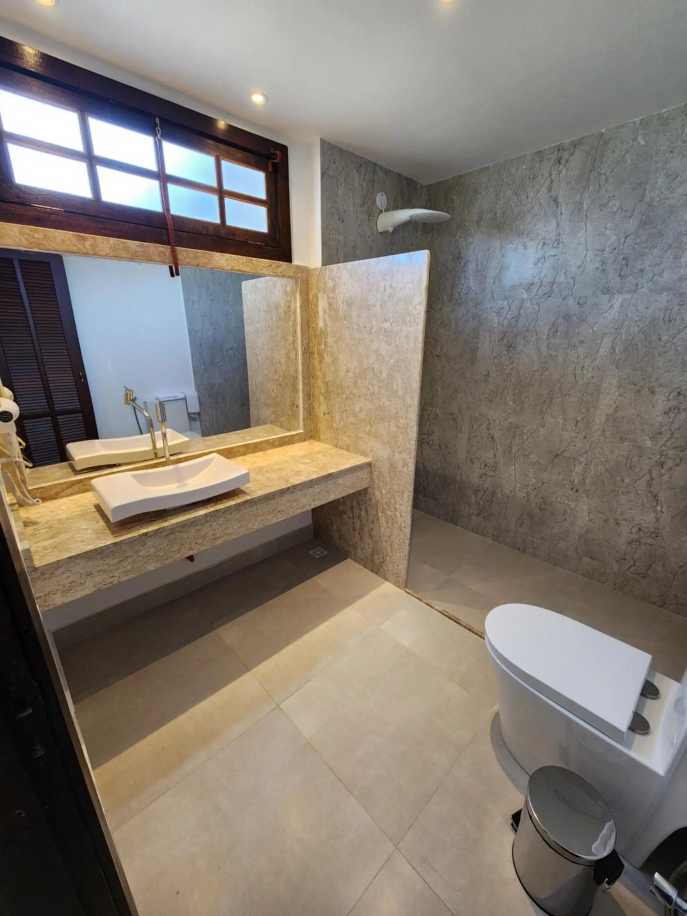 Shower in Pousada Dreamland Buzios