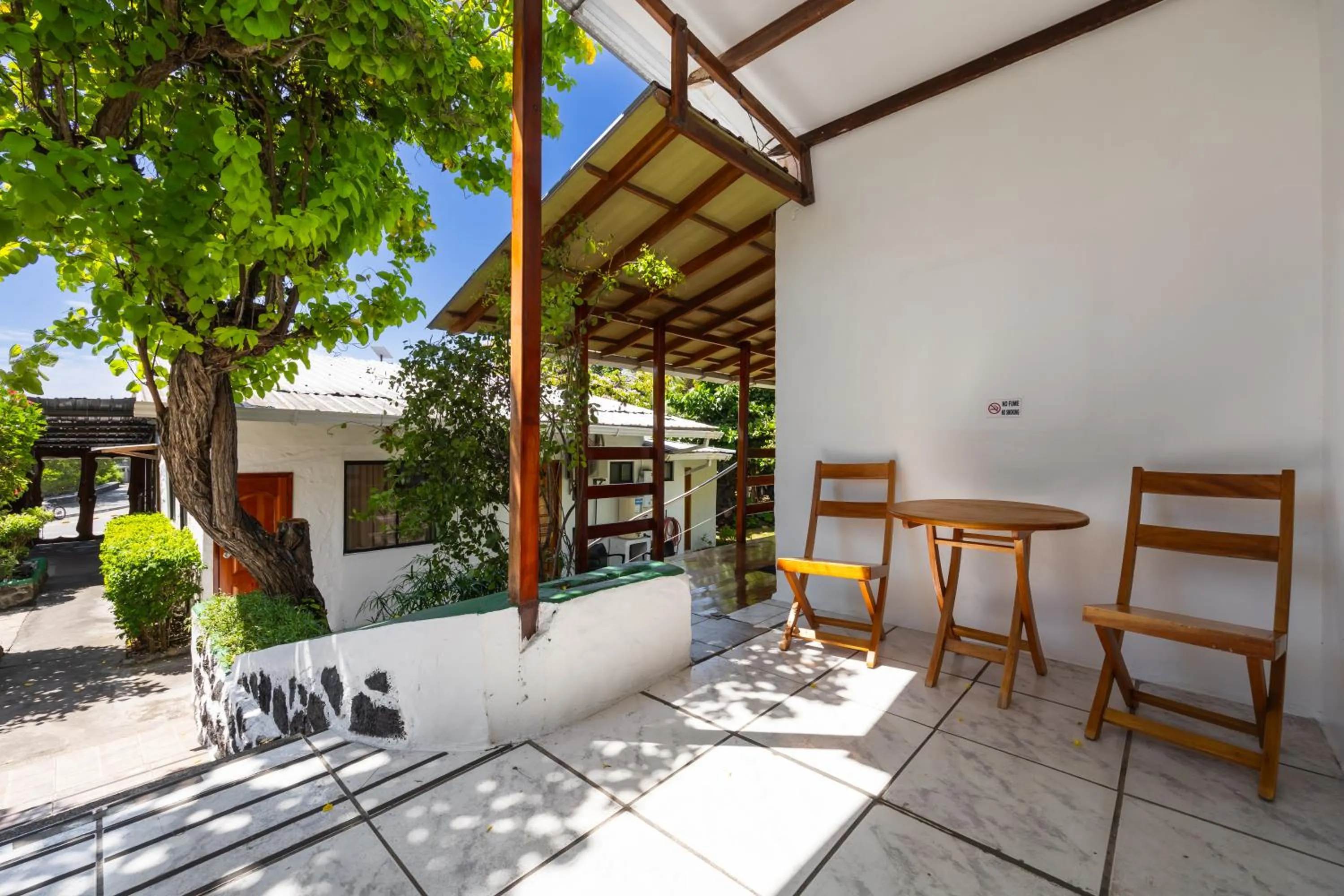 Balcony/Terrace in La Peregrina Galapagos B&B
