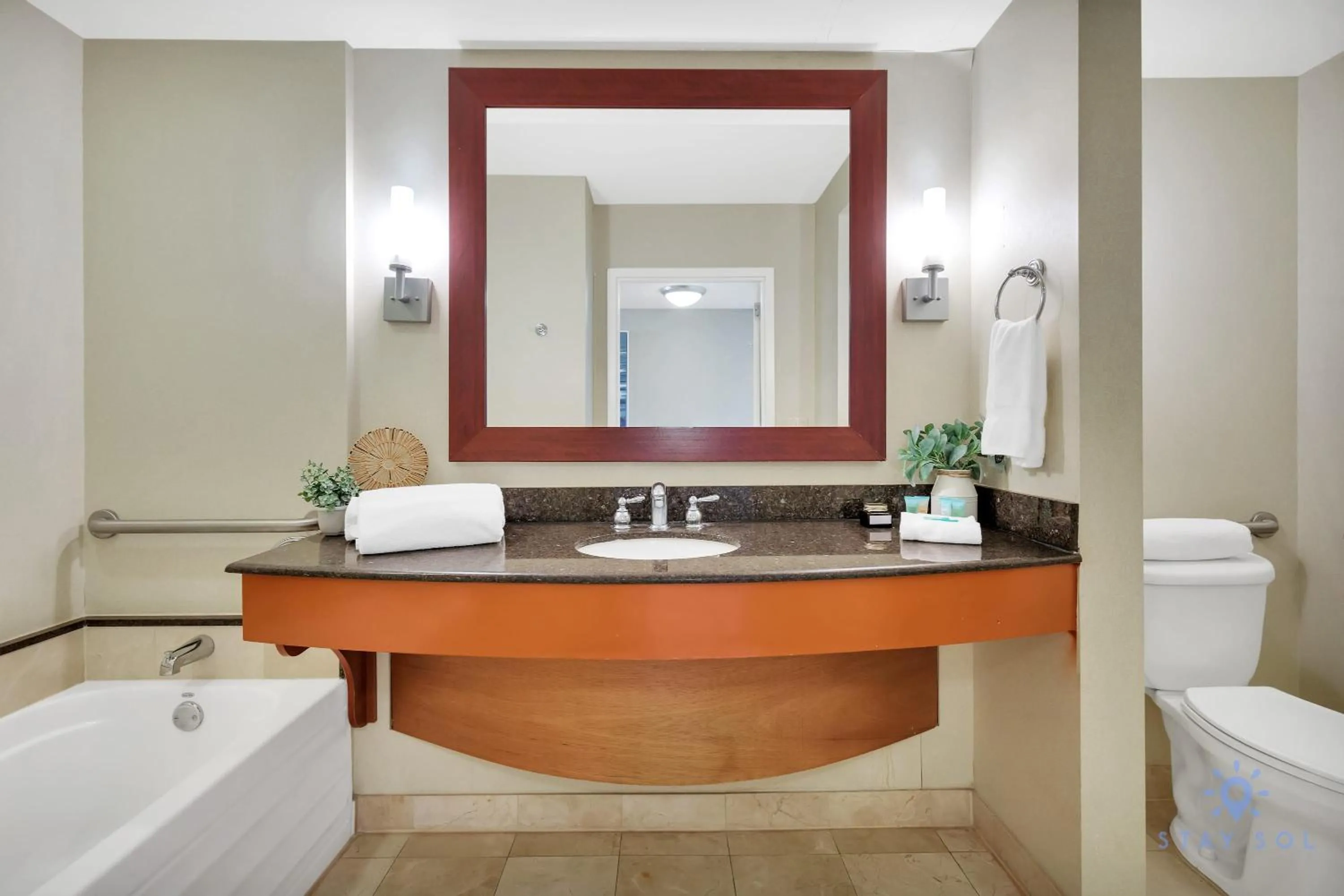 Bathroom in Deluxe Studio Balcony Bay View Amazing Pool