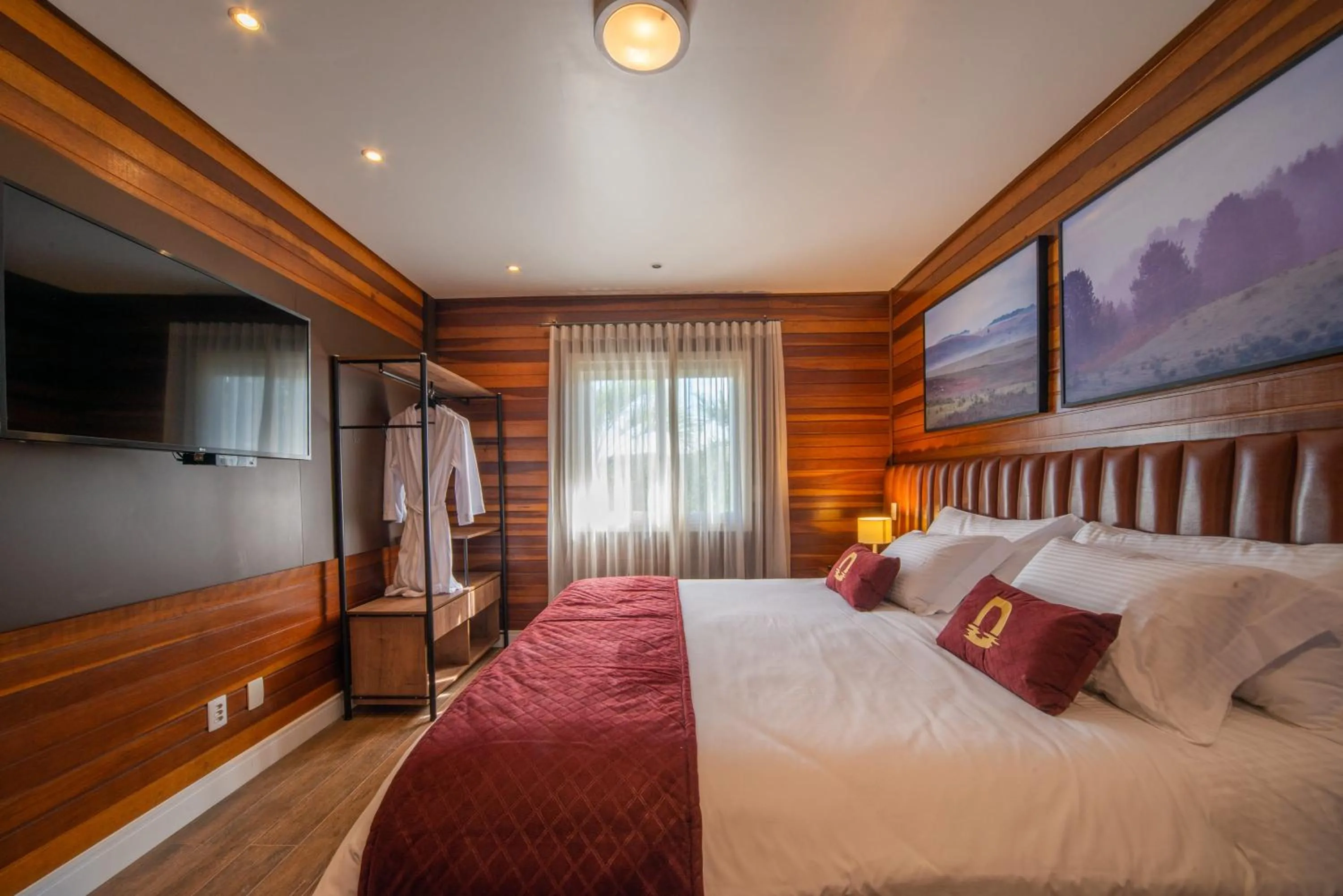 Photo of the whole room, Bed in Divisa Experience Resort