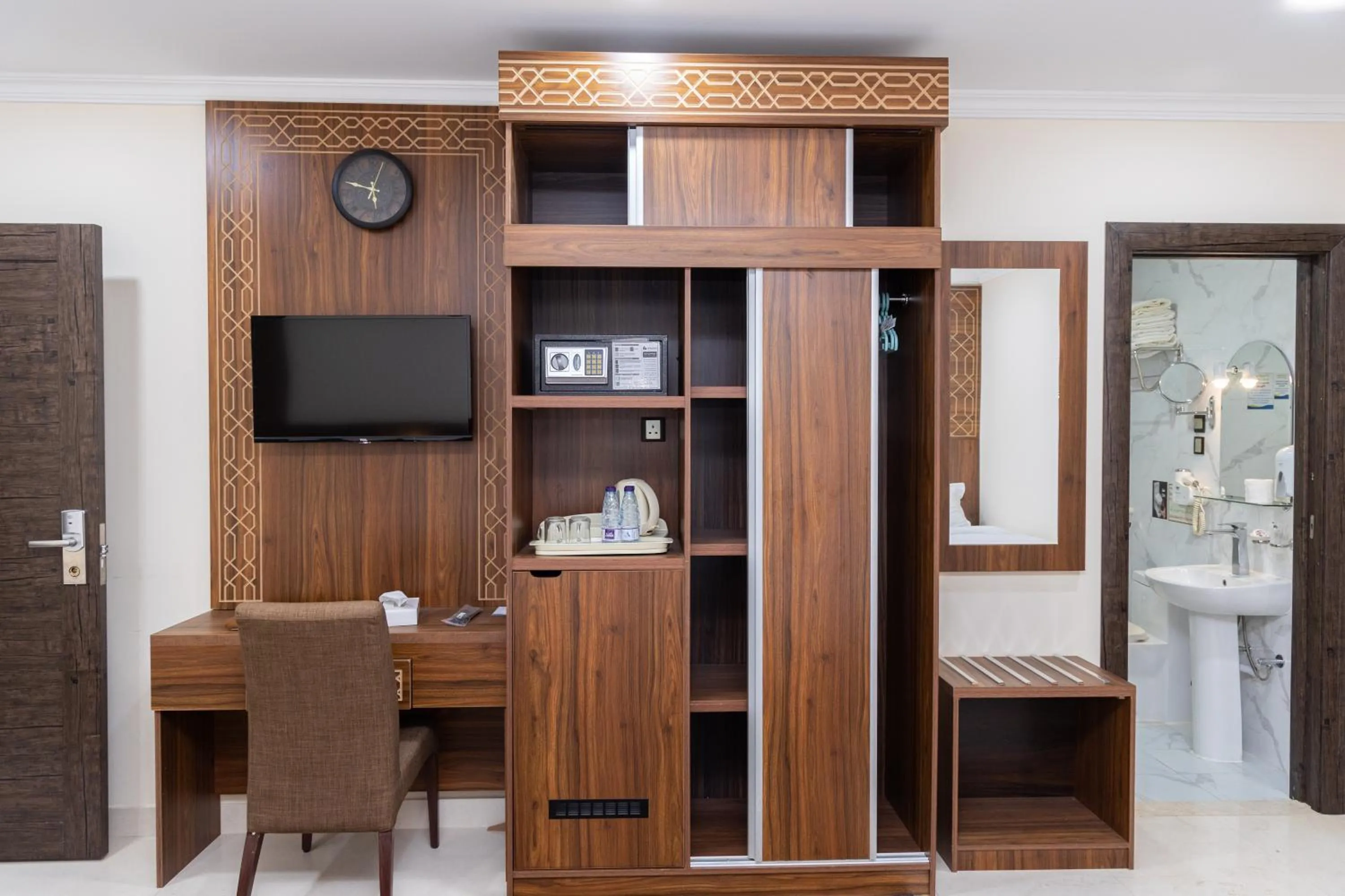 TV and multimedia in Mahd Al Resala 3 Hotel