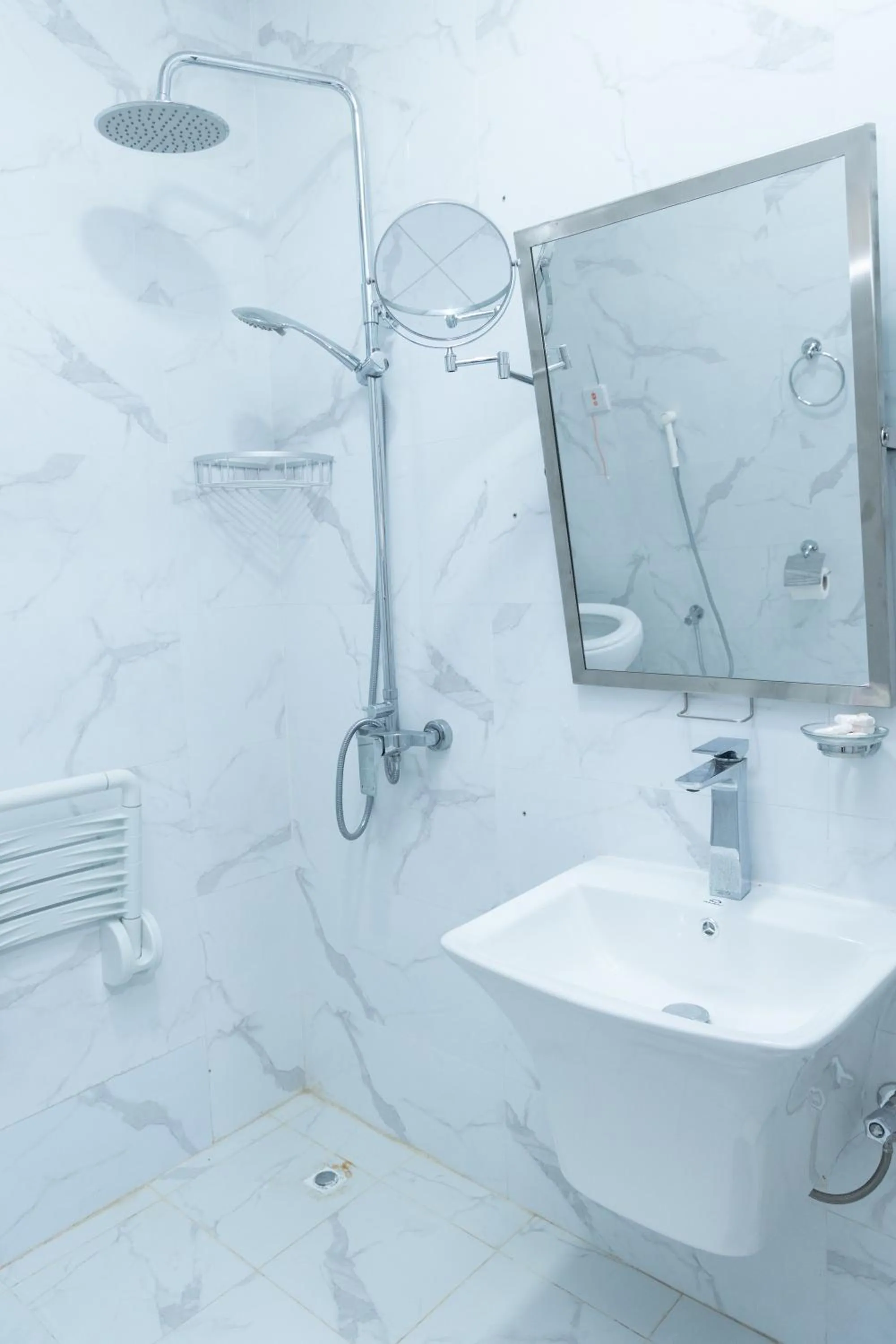 Shower in Mahd Al Resala 3 Hotel