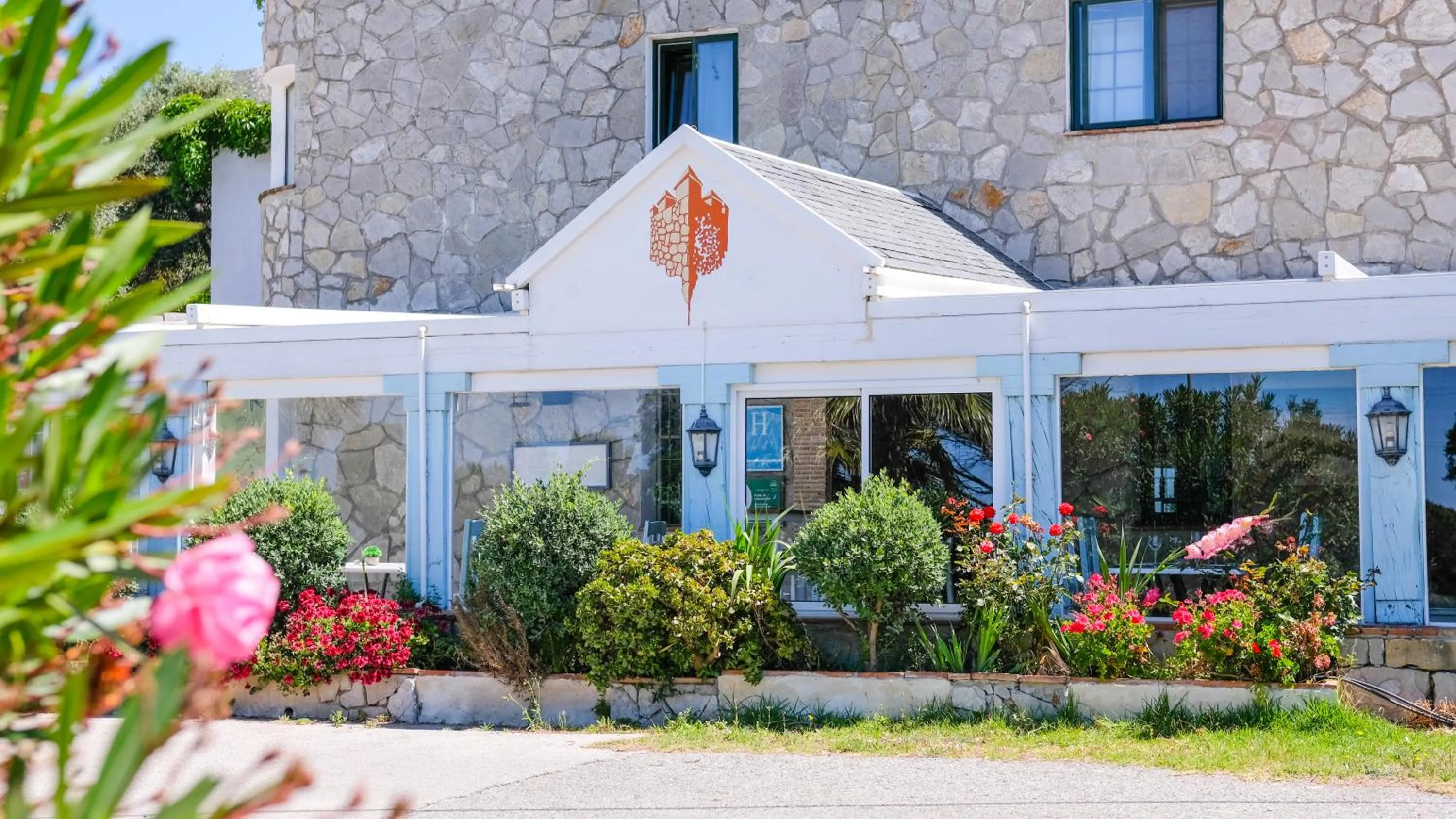 Facade/entrance in Hotel La Torre